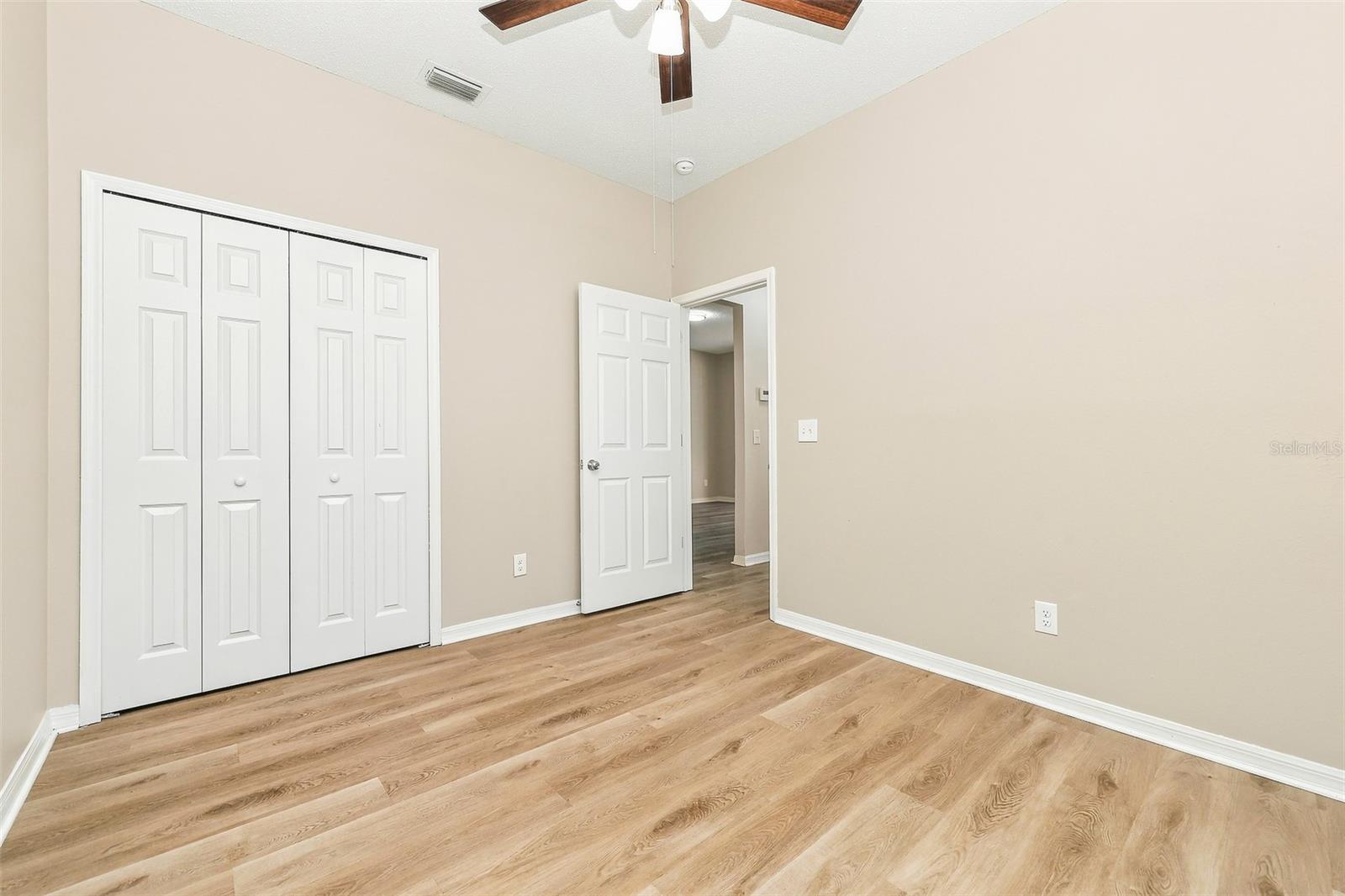906 GRAND CANYON DR — photo 23