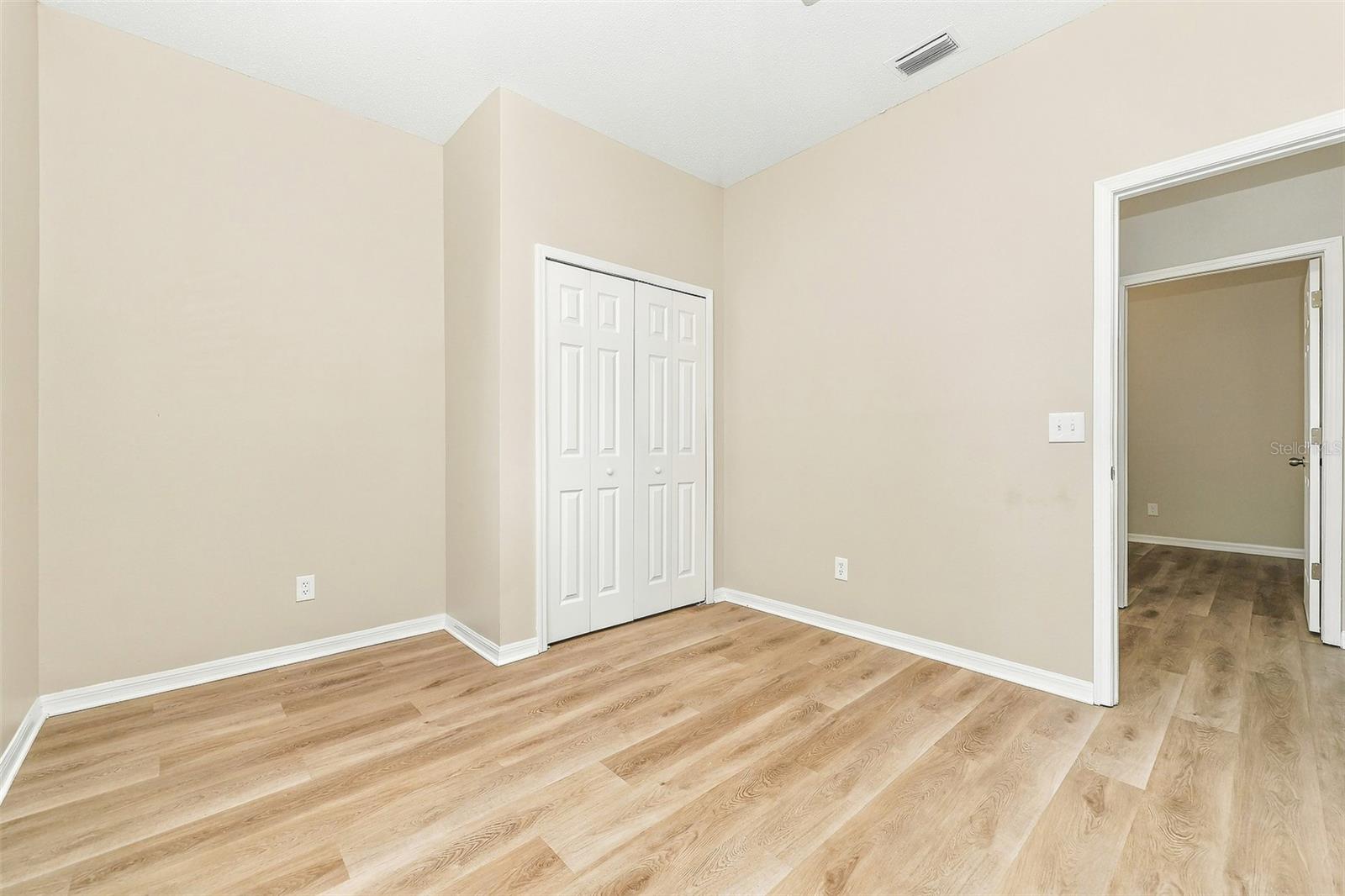 906 GRAND CANYON DR — photo 21