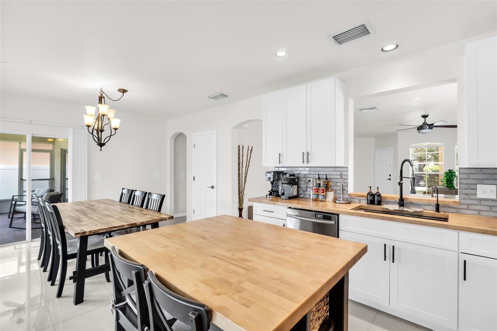 13028 TERRACE SPRINGS DR — photo 12