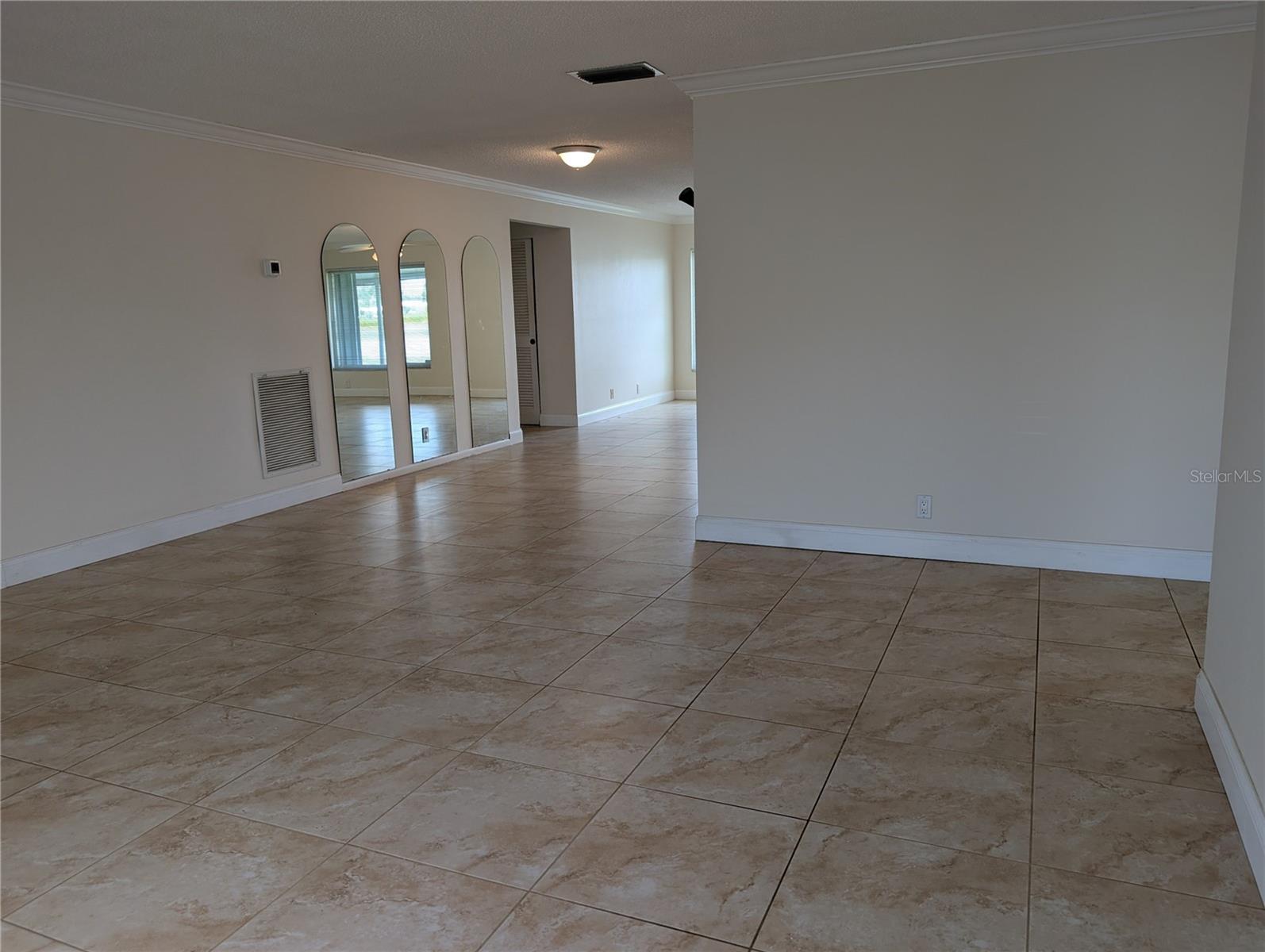 3641 93RD AVE N #6 — photo 3