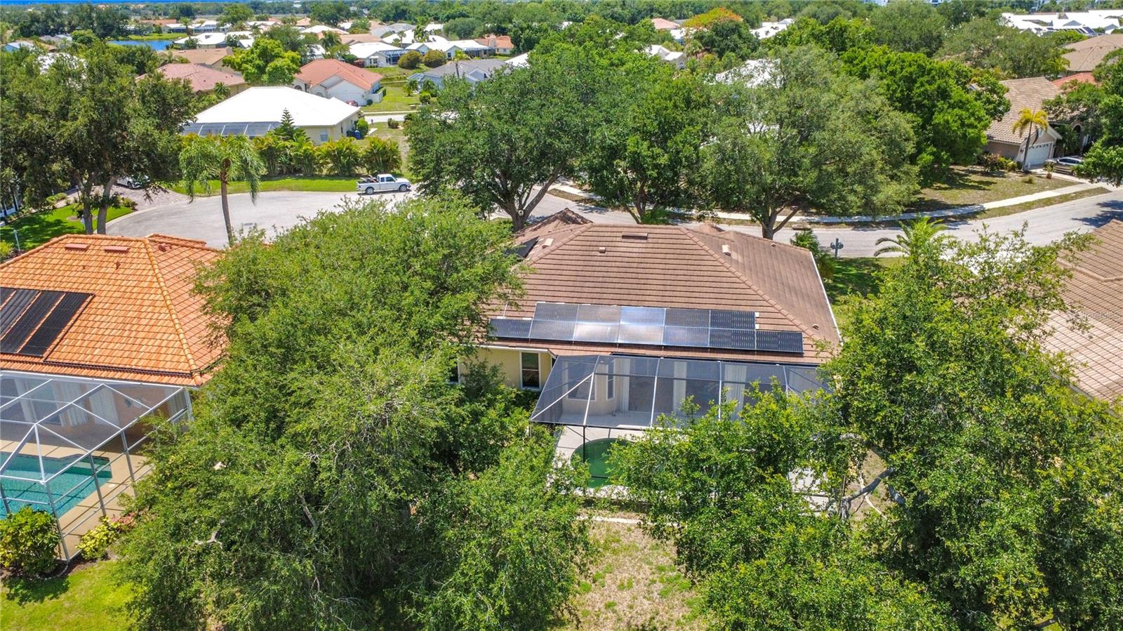 1216 WHITNEY DR — photo 46