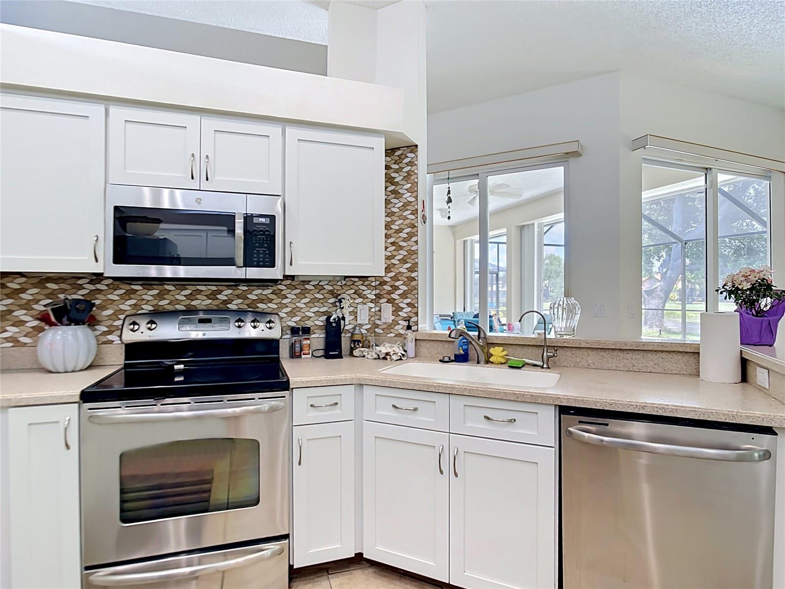 1216 WHITNEY DR — photo 13
