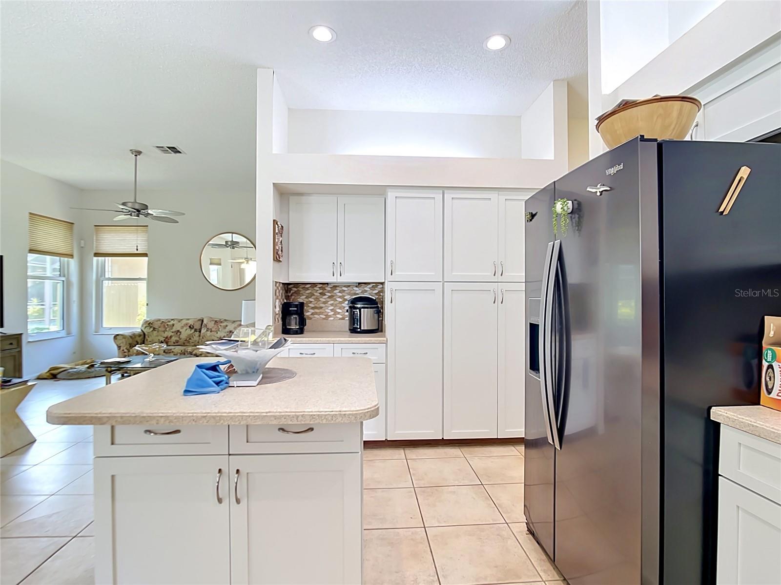 1216 WHITNEY DR — photo 12
