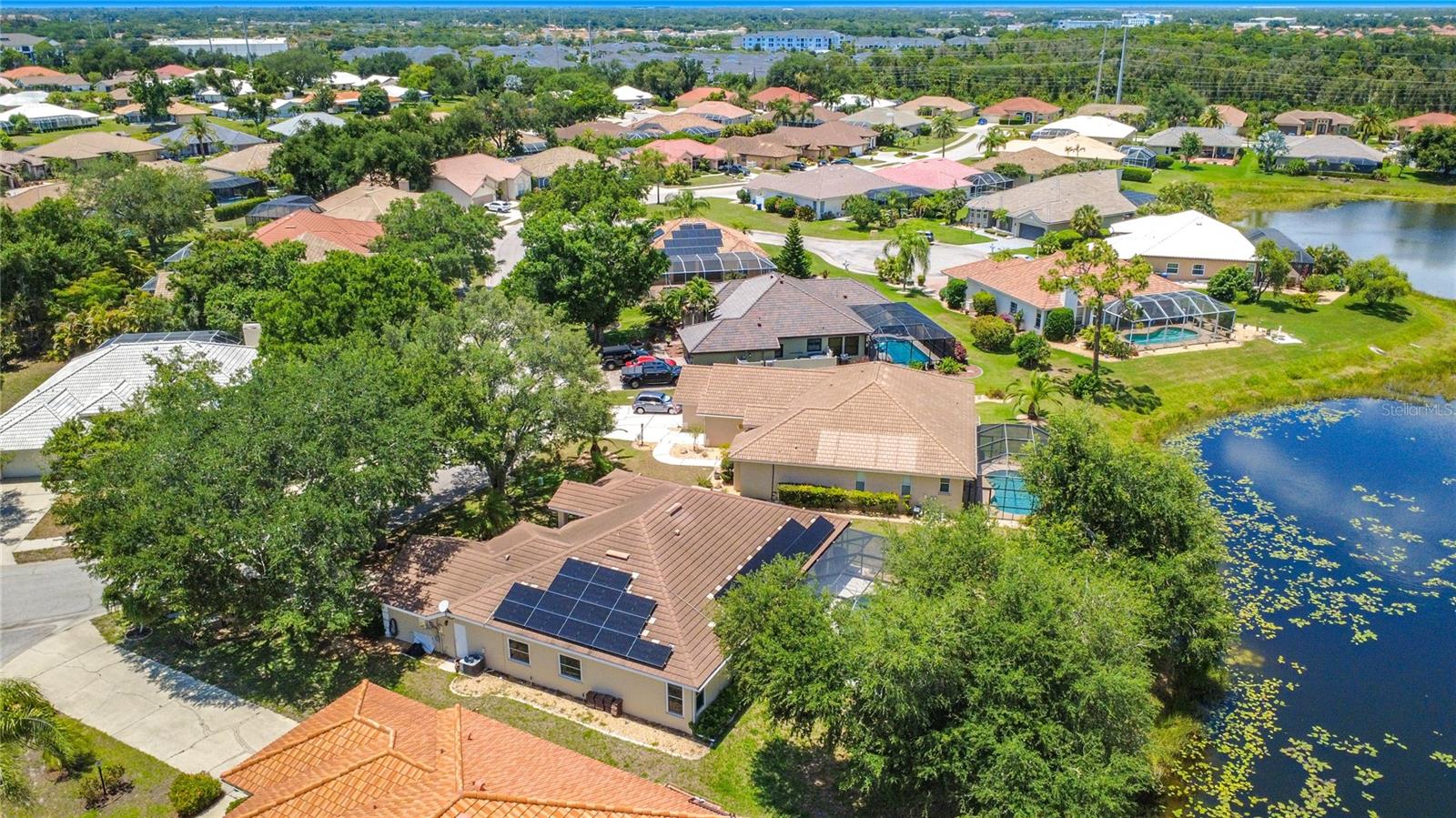 1216 WHITNEY DR — photo 47