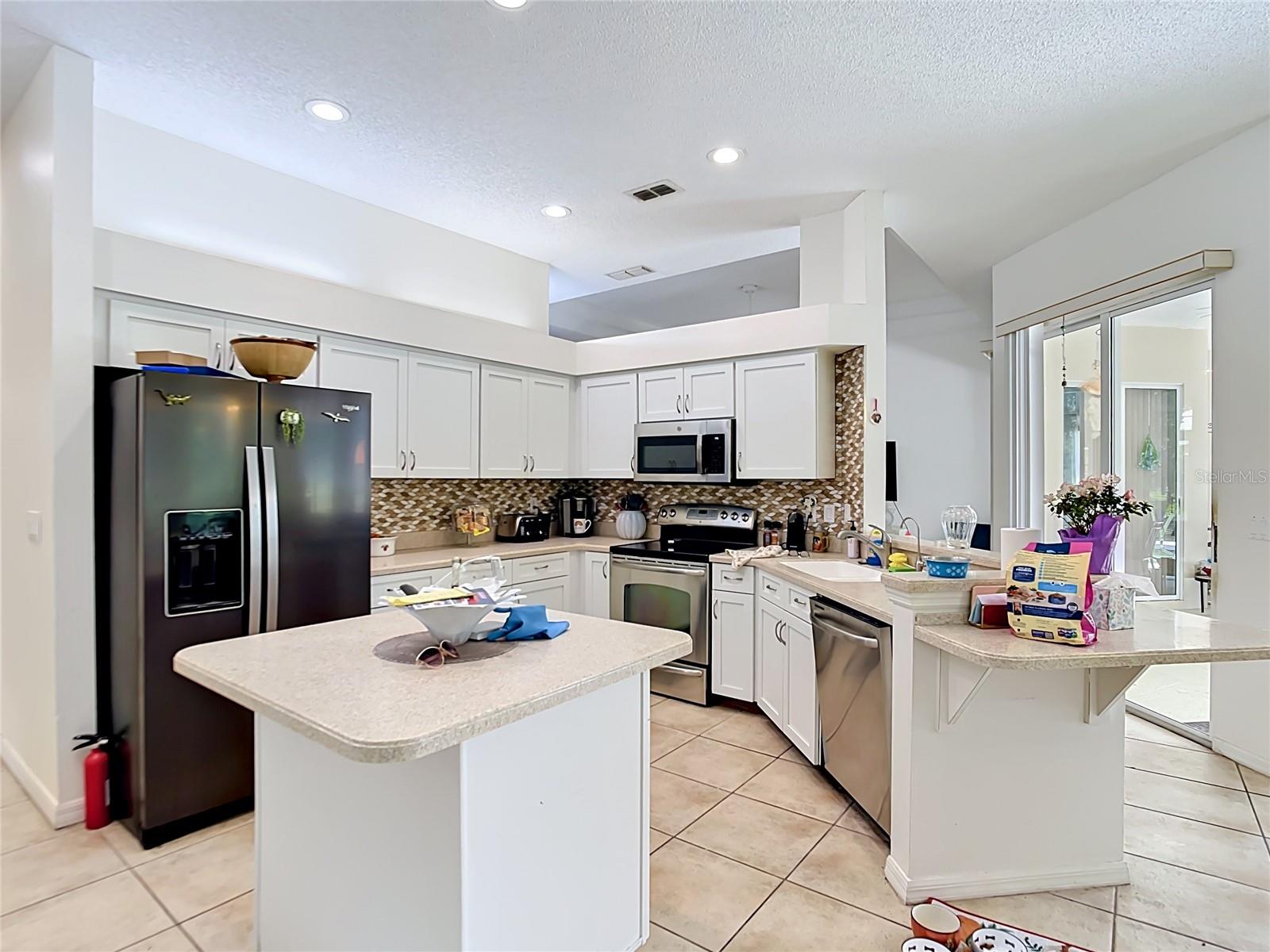 1216 WHITNEY DR — photo 10
