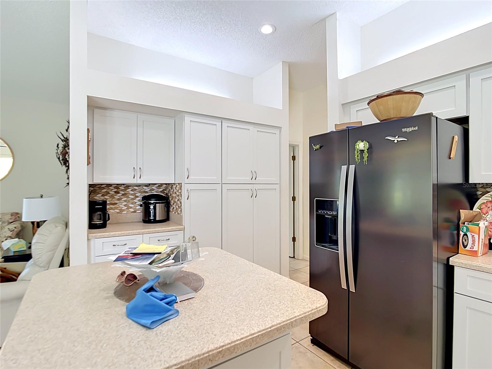 1216 WHITNEY DR — photo 11