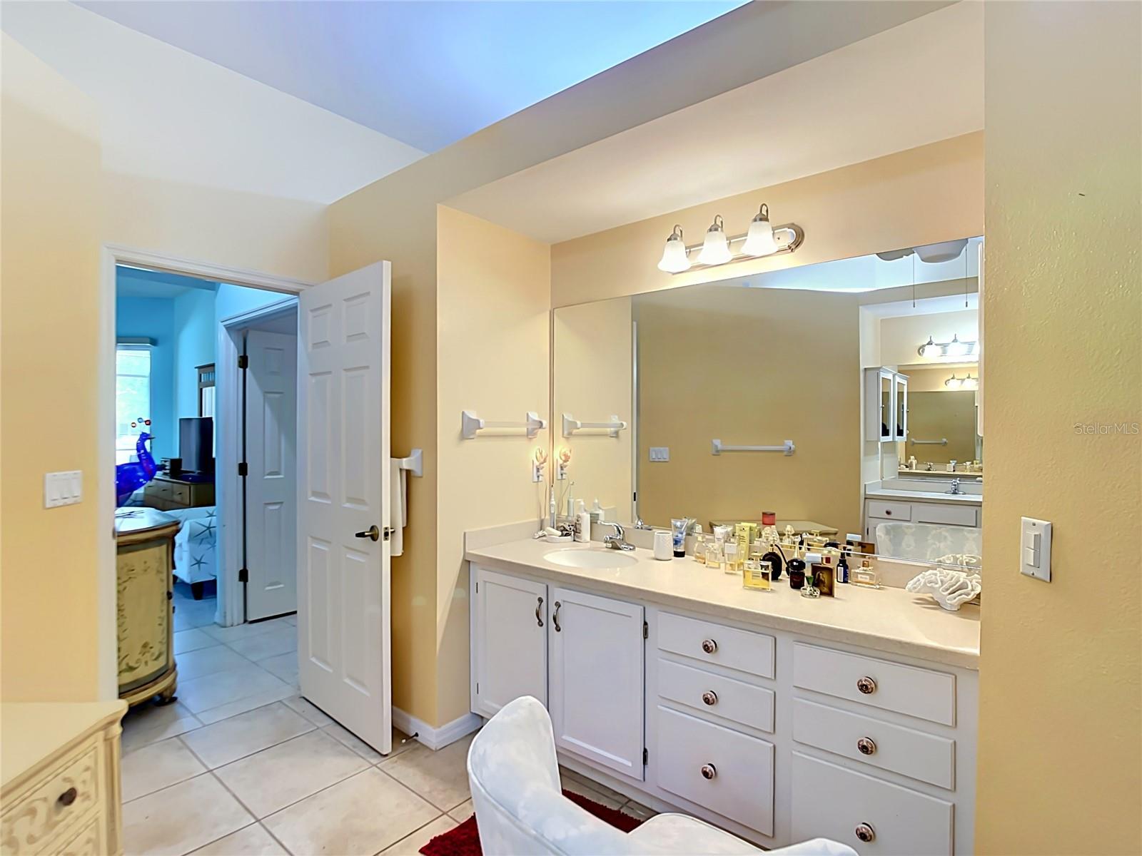 1216 WHITNEY DR — photo 26