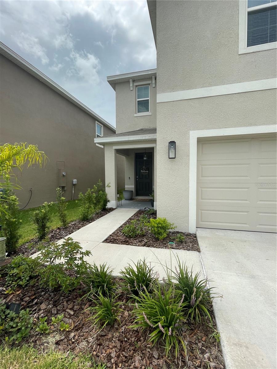 9177 FORGE BREEZE LOOP — photo 2
