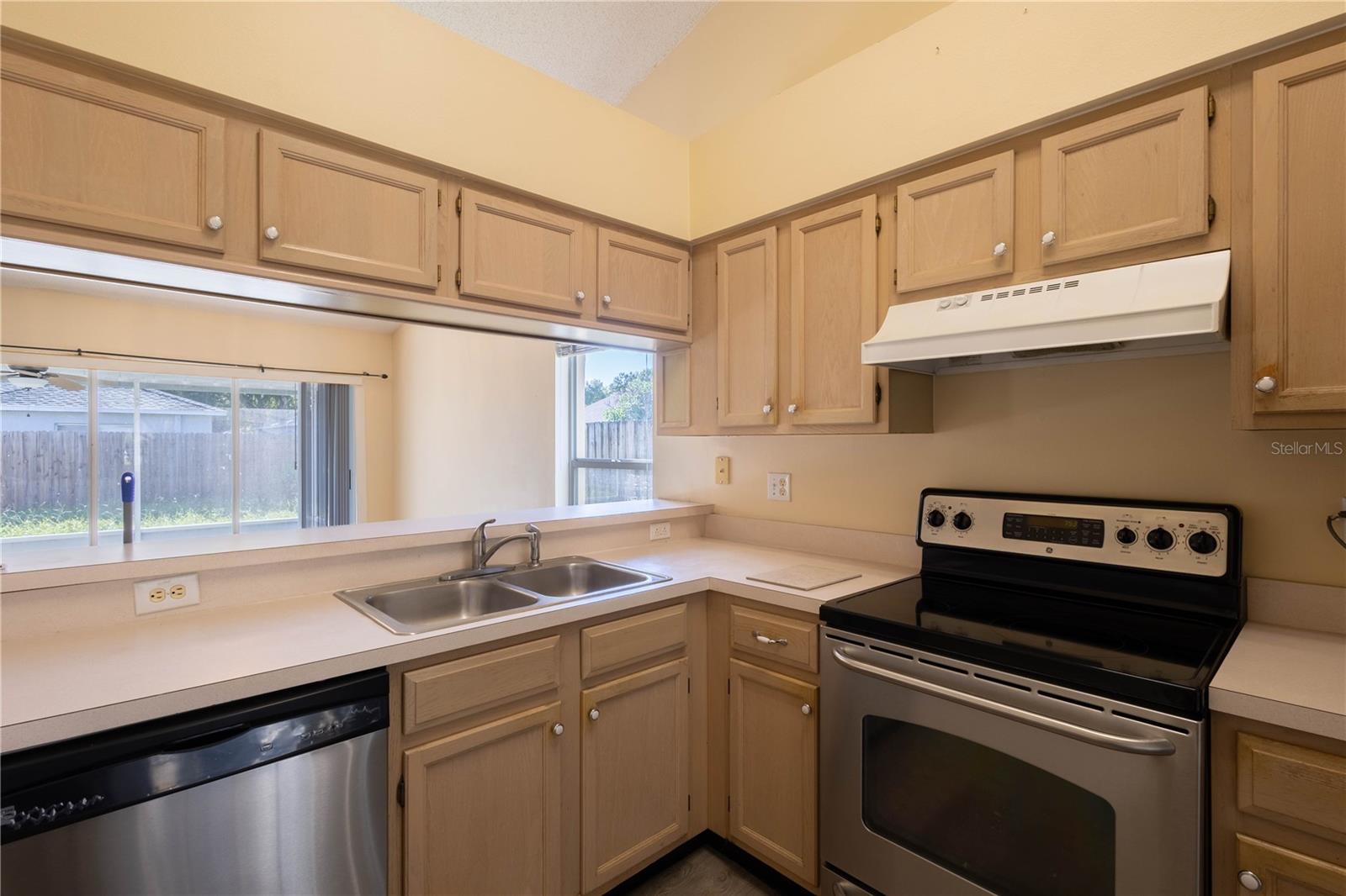12916 BRANT TREE DR — photo 10