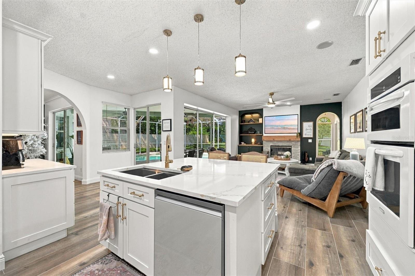 9316 KNIGHTSBRIDGE CT — photo 30