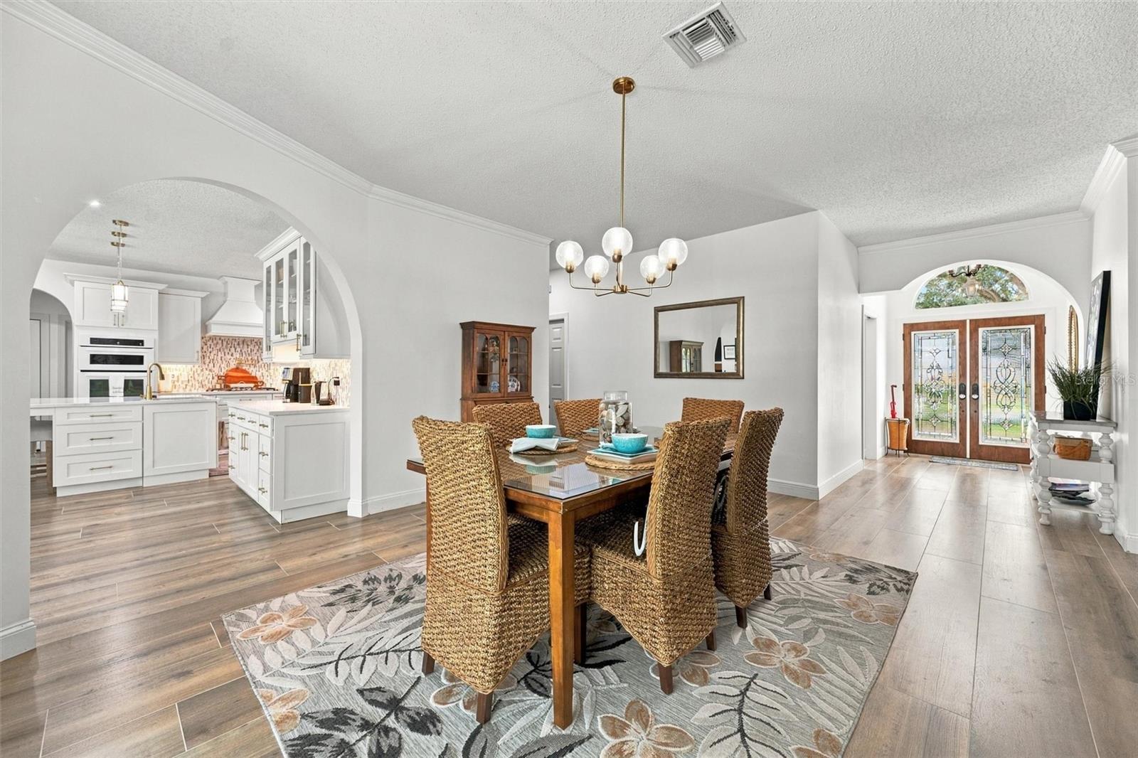 9316 KNIGHTSBRIDGE CT — photo 40