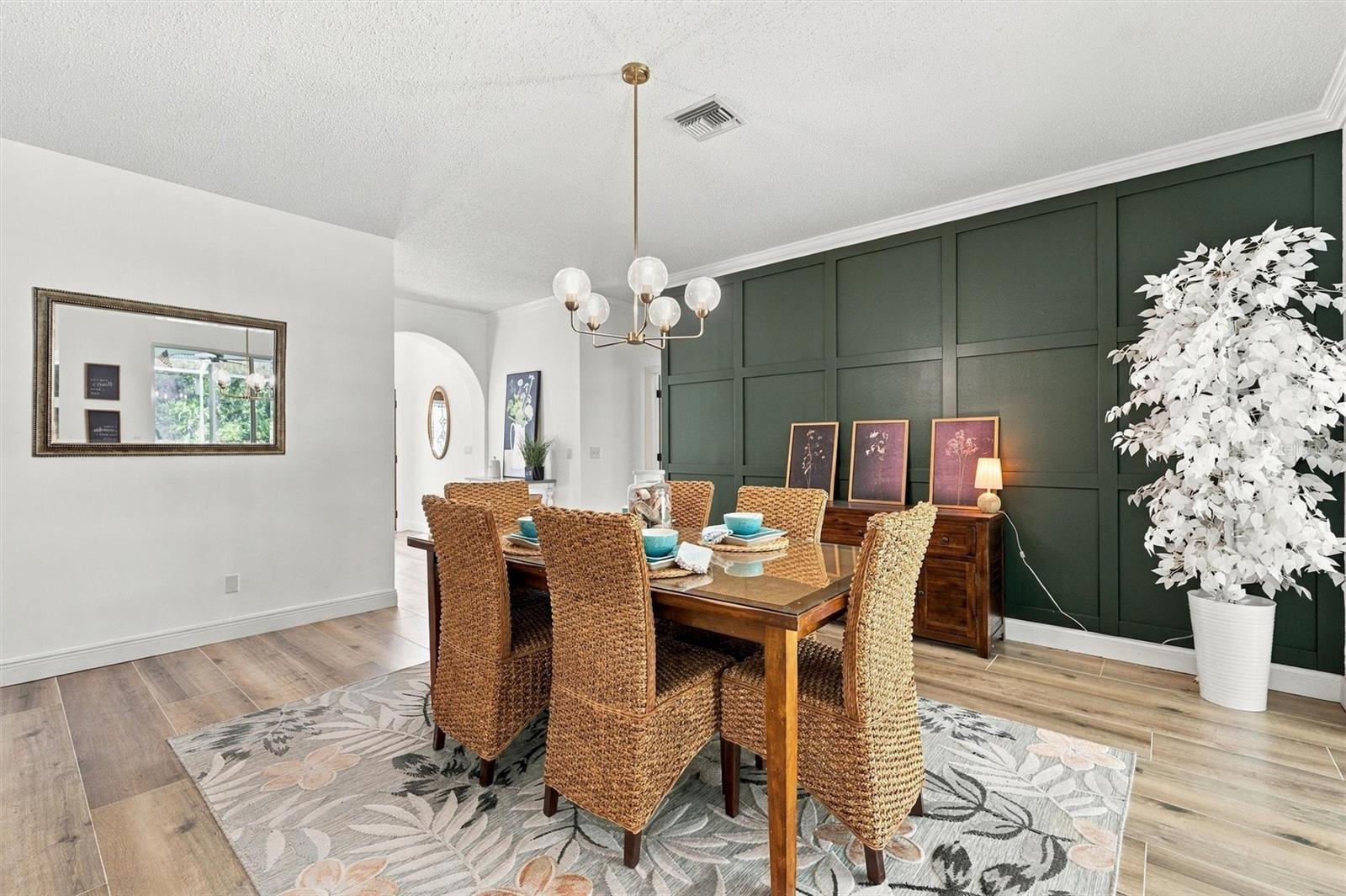 9316 KNIGHTSBRIDGE CT — photo 35