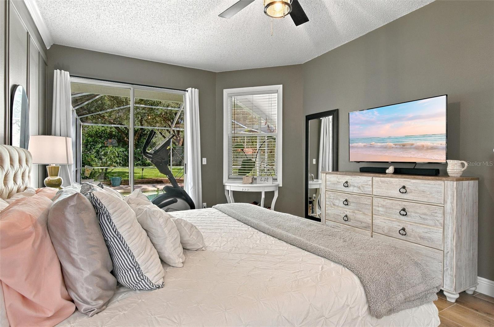 9316 KNIGHTSBRIDGE CT — photo 47