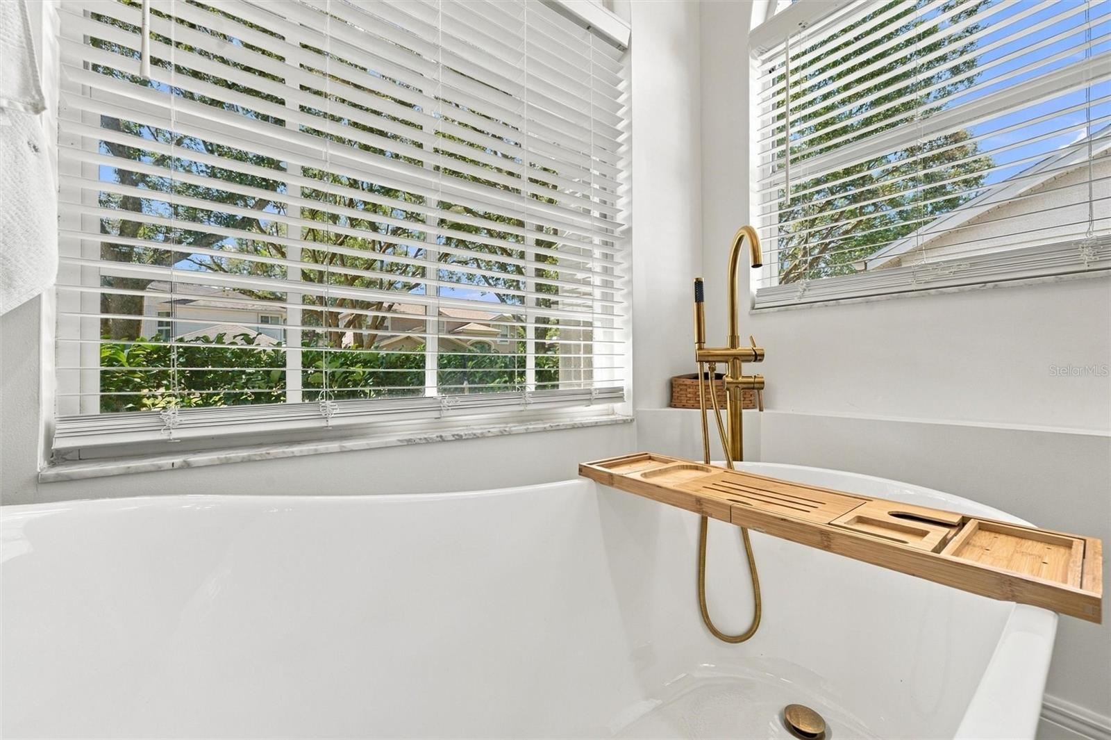 9316 KNIGHTSBRIDGE CT — photo 54