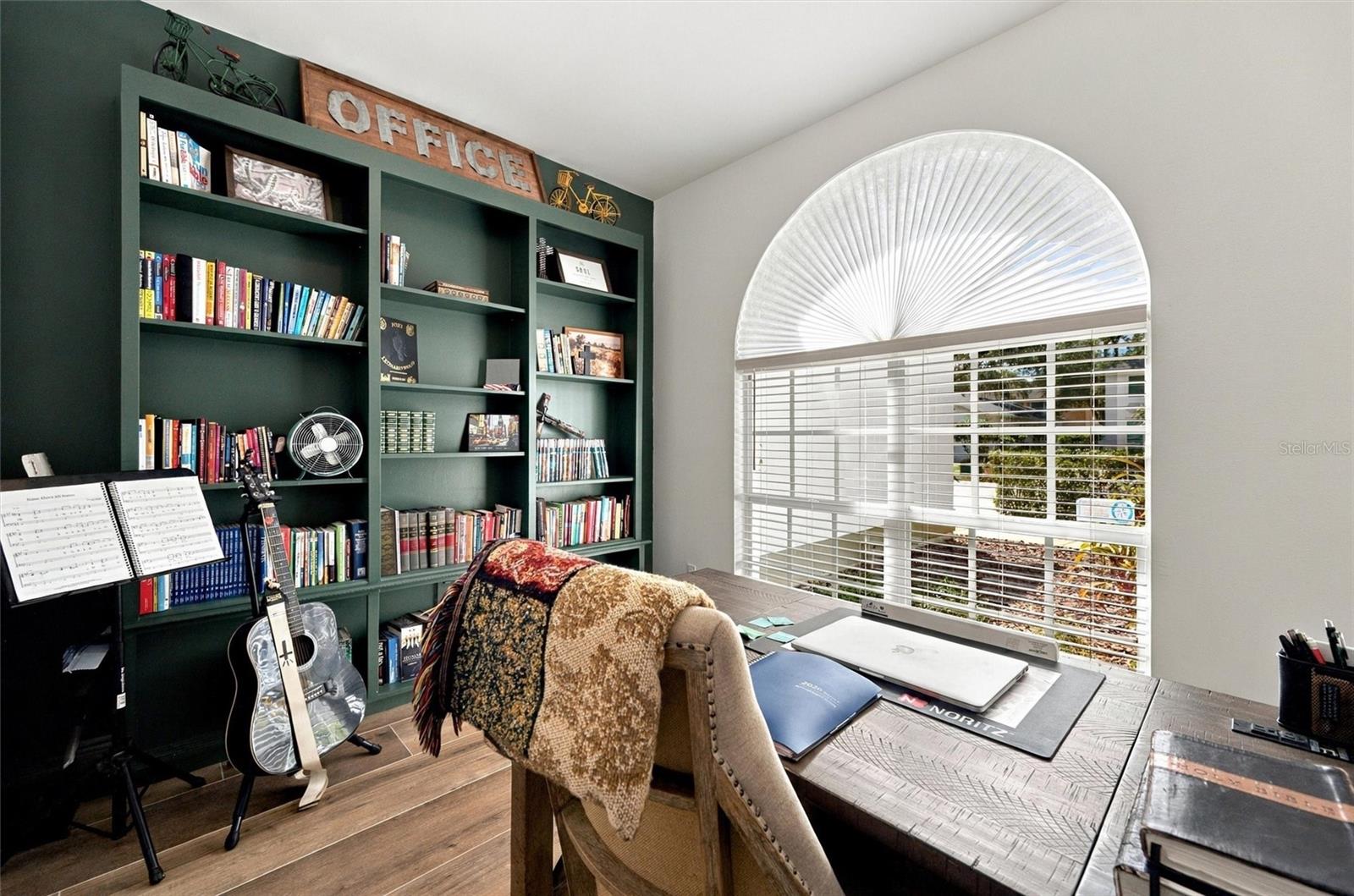 9316 KNIGHTSBRIDGE CT — photo 41