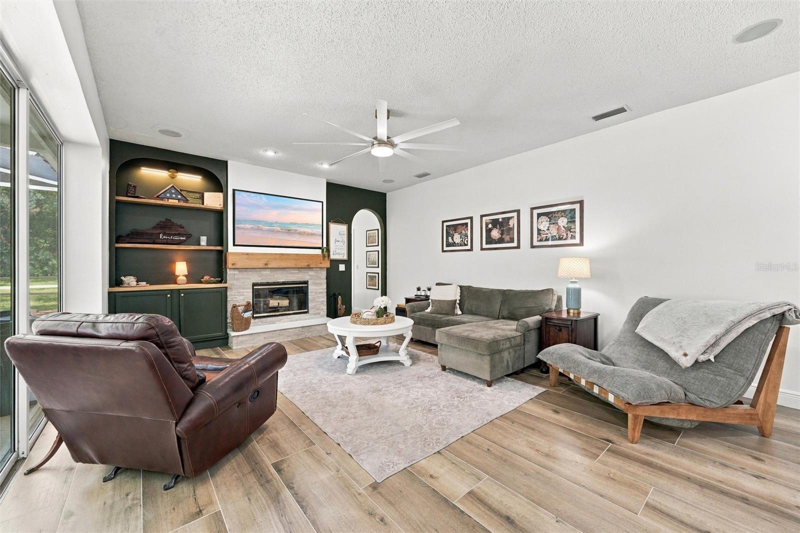 9316 KNIGHTSBRIDGE CT — photo 29
