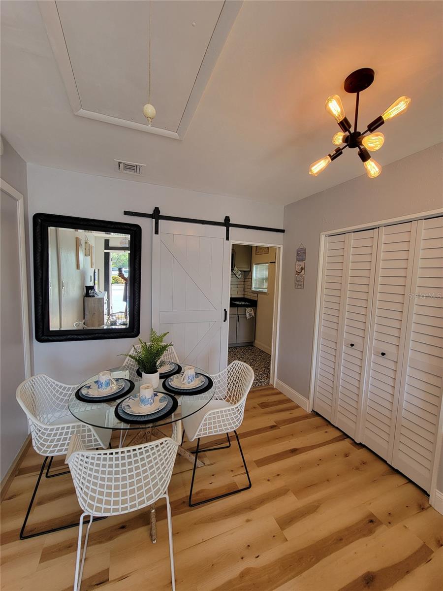 Home in SARASOTA — photo 2