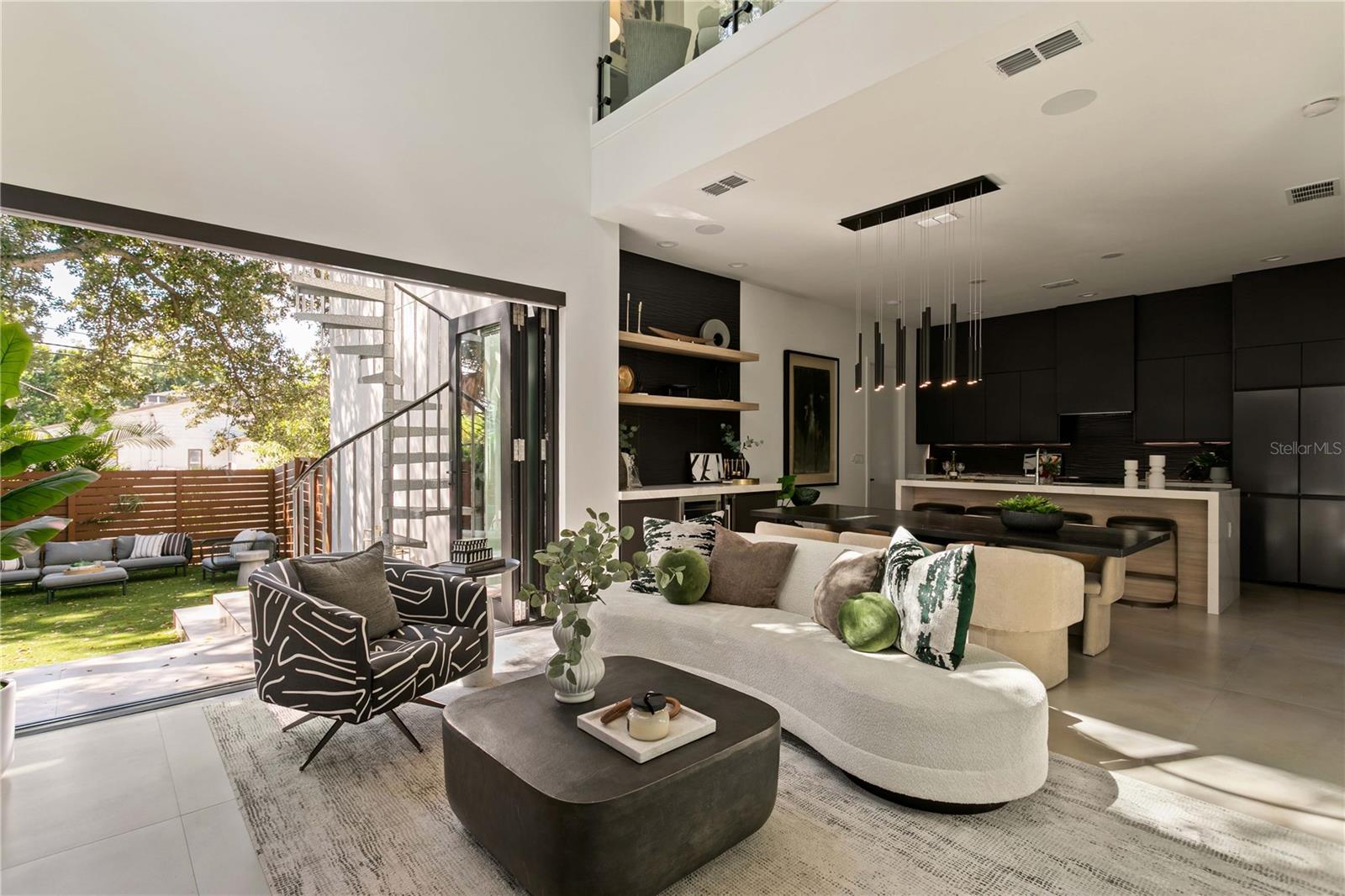 1322 W GRACE ST — photo 47