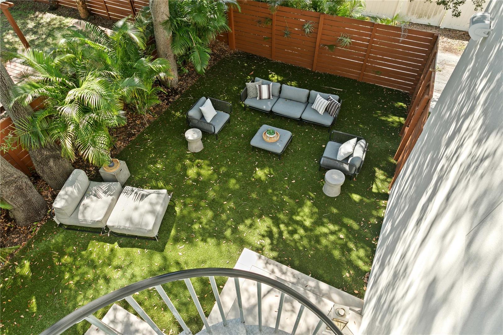 1322 W GRACE ST — photo 54