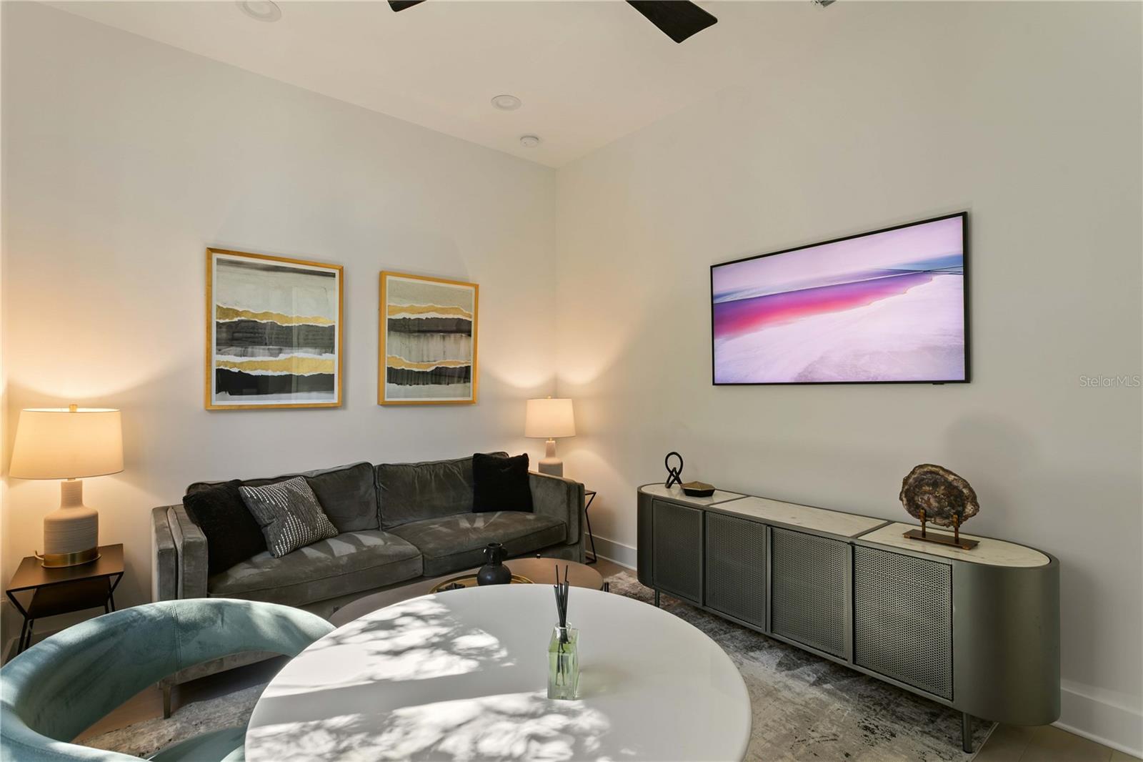 1322 W GRACE ST — photo 40