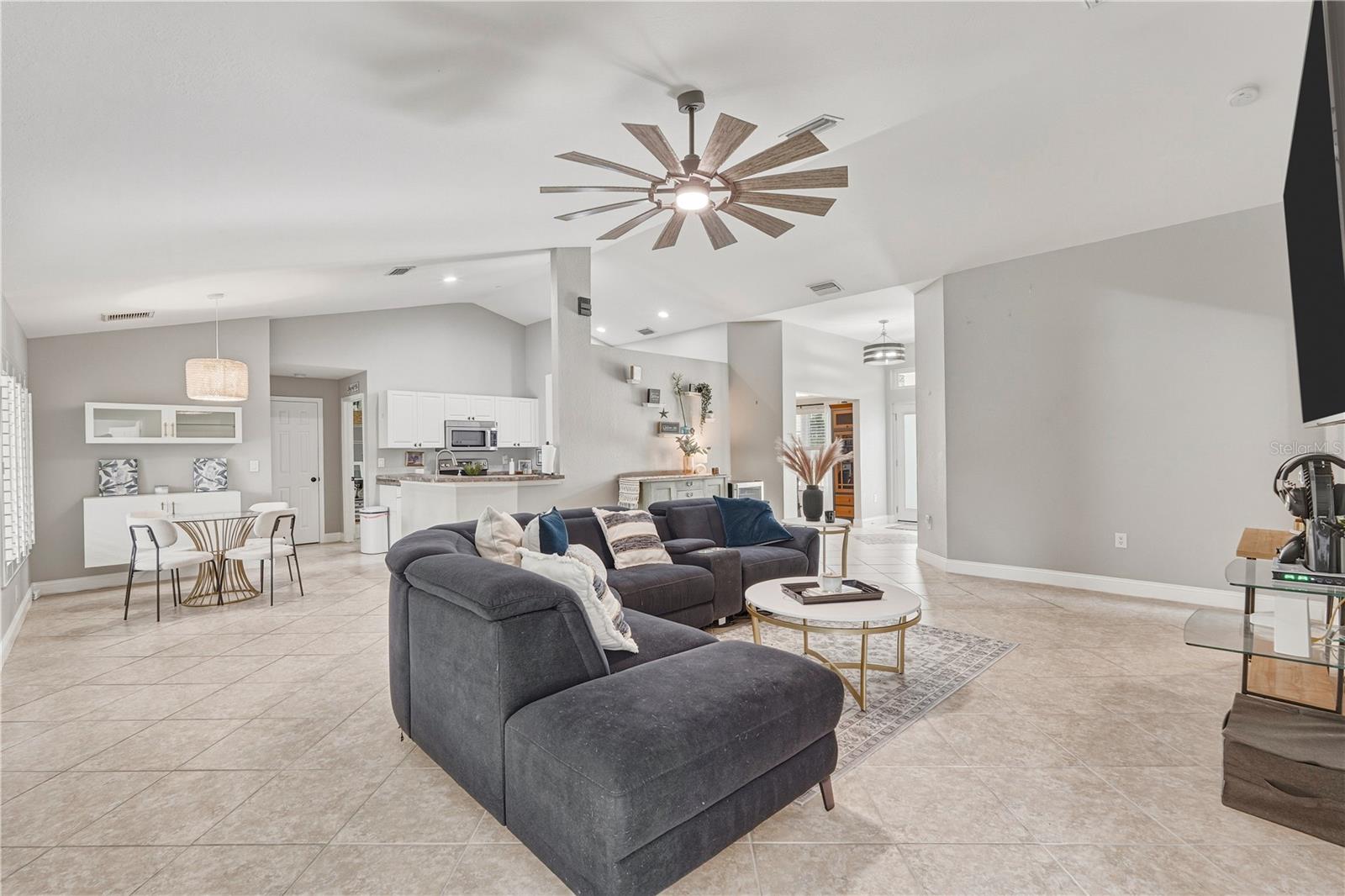 5767 ROSETTE RD — photo 23