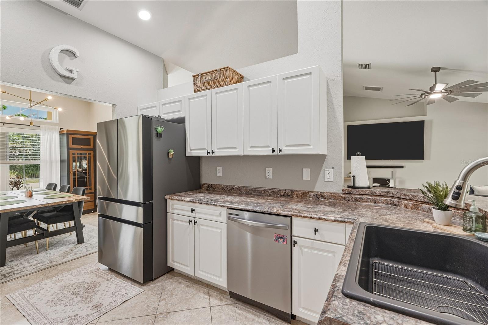 5767 ROSETTE RD — photo 16