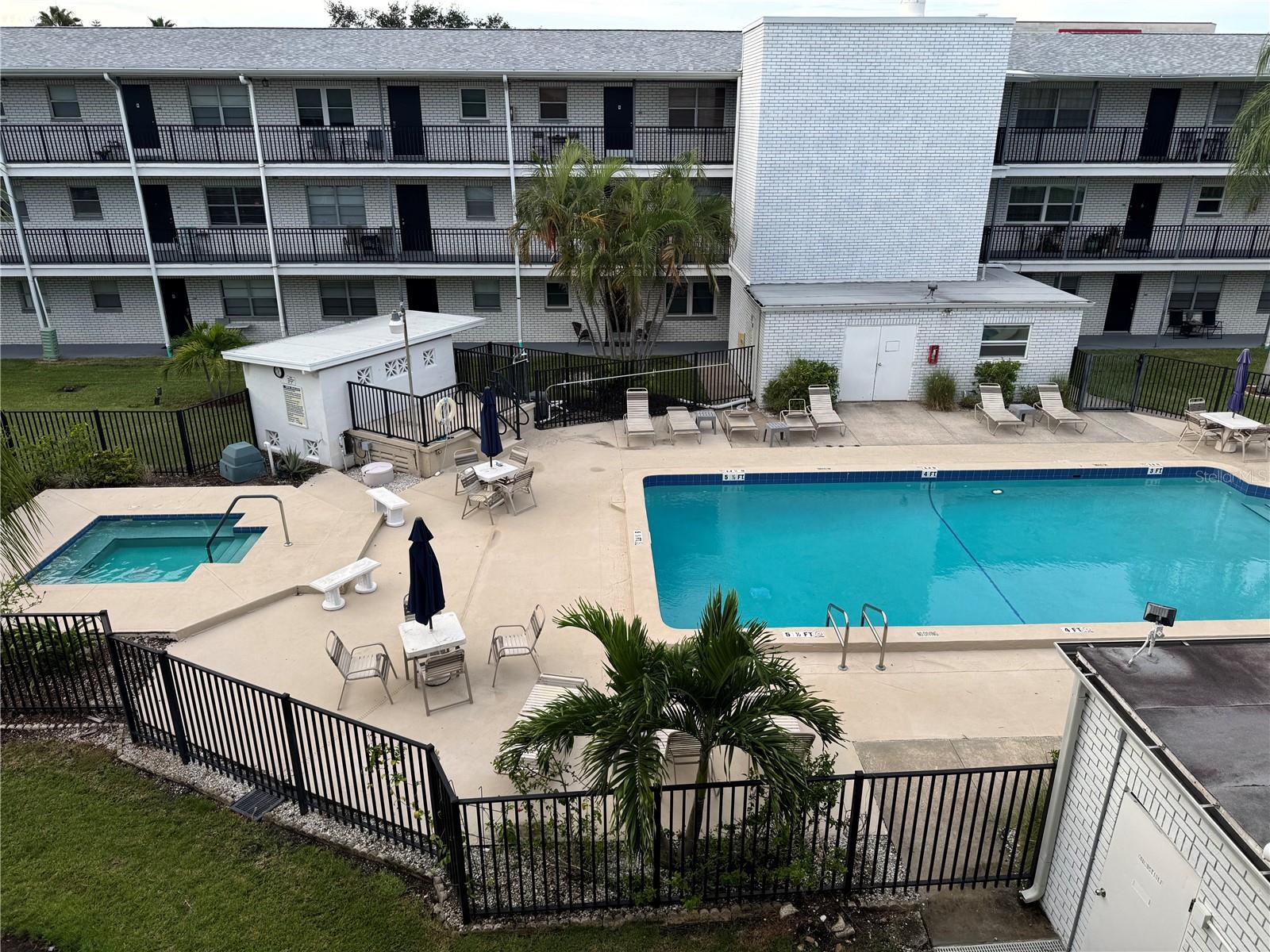 4050 4TH ST N #305 — photo 3
