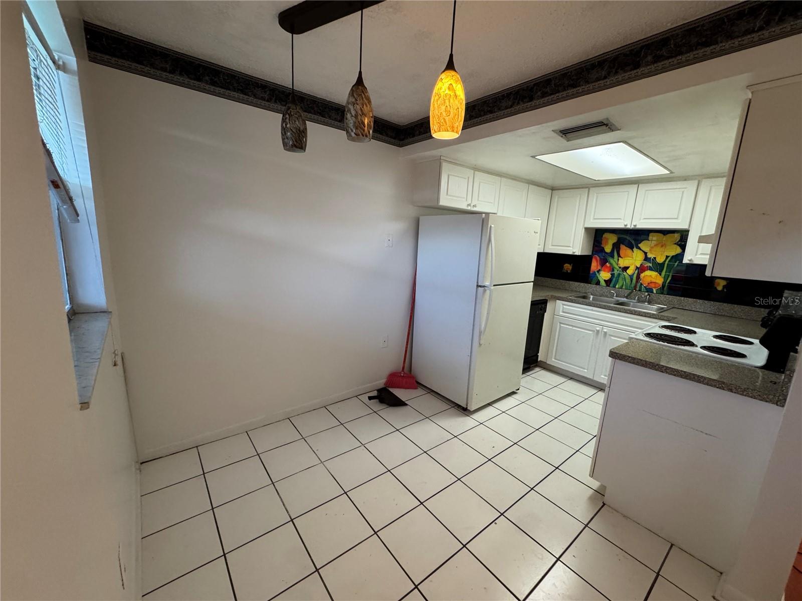 4050 4TH ST N #305 — photo 11