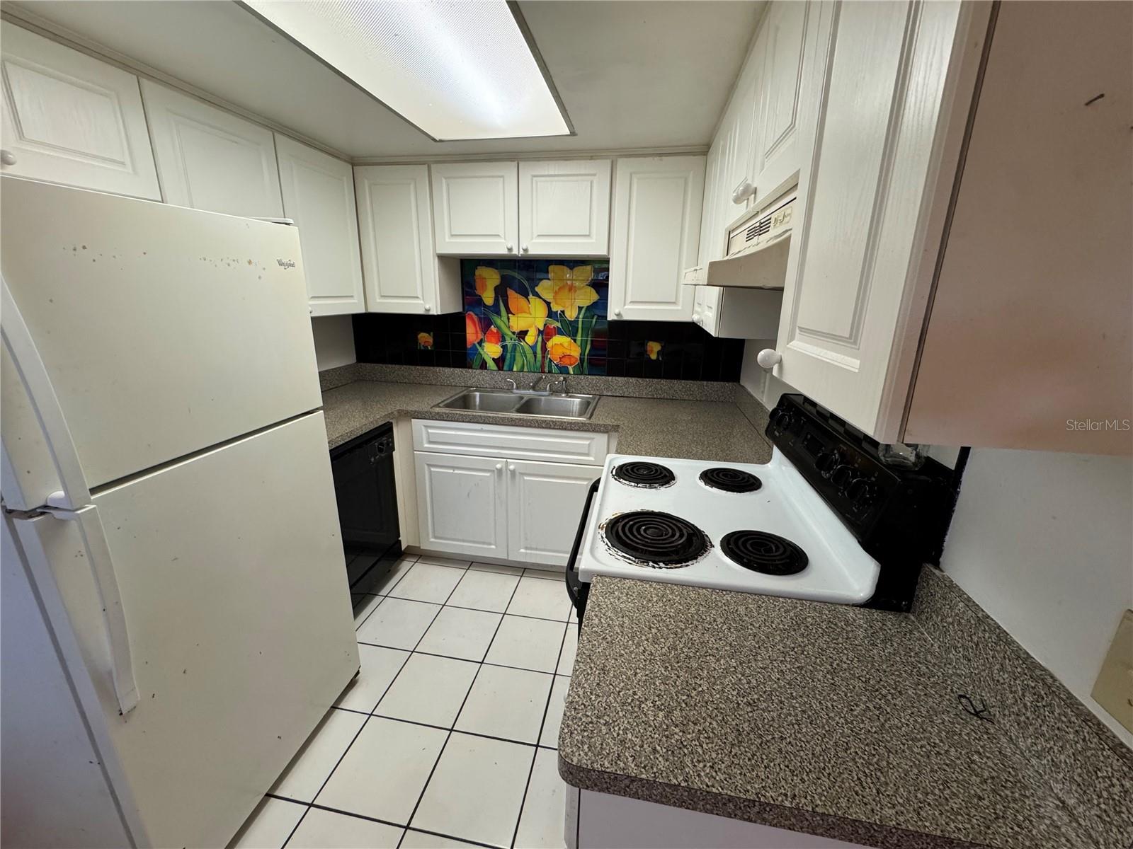 4050 4TH ST N #305 — photo 14