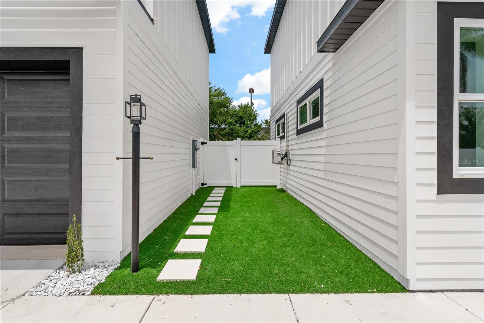 1348 SAN CHRISTOPHER DR #2 — photo 4