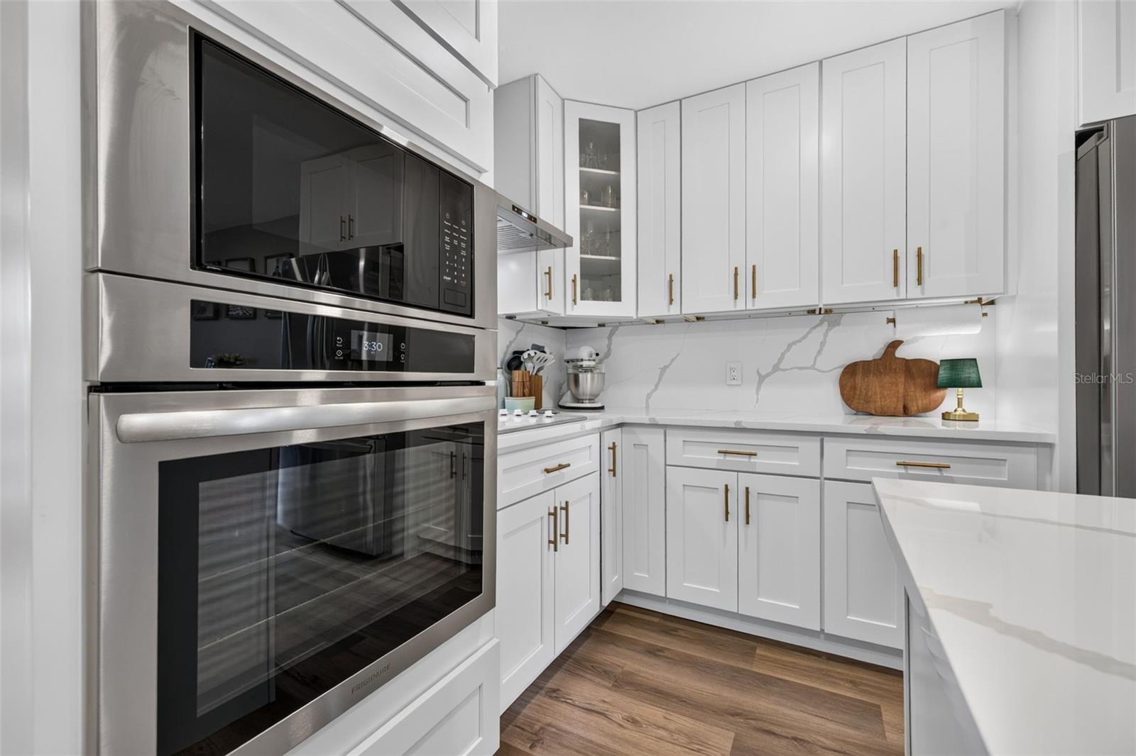 4018 HELENA ST NE — photo 10