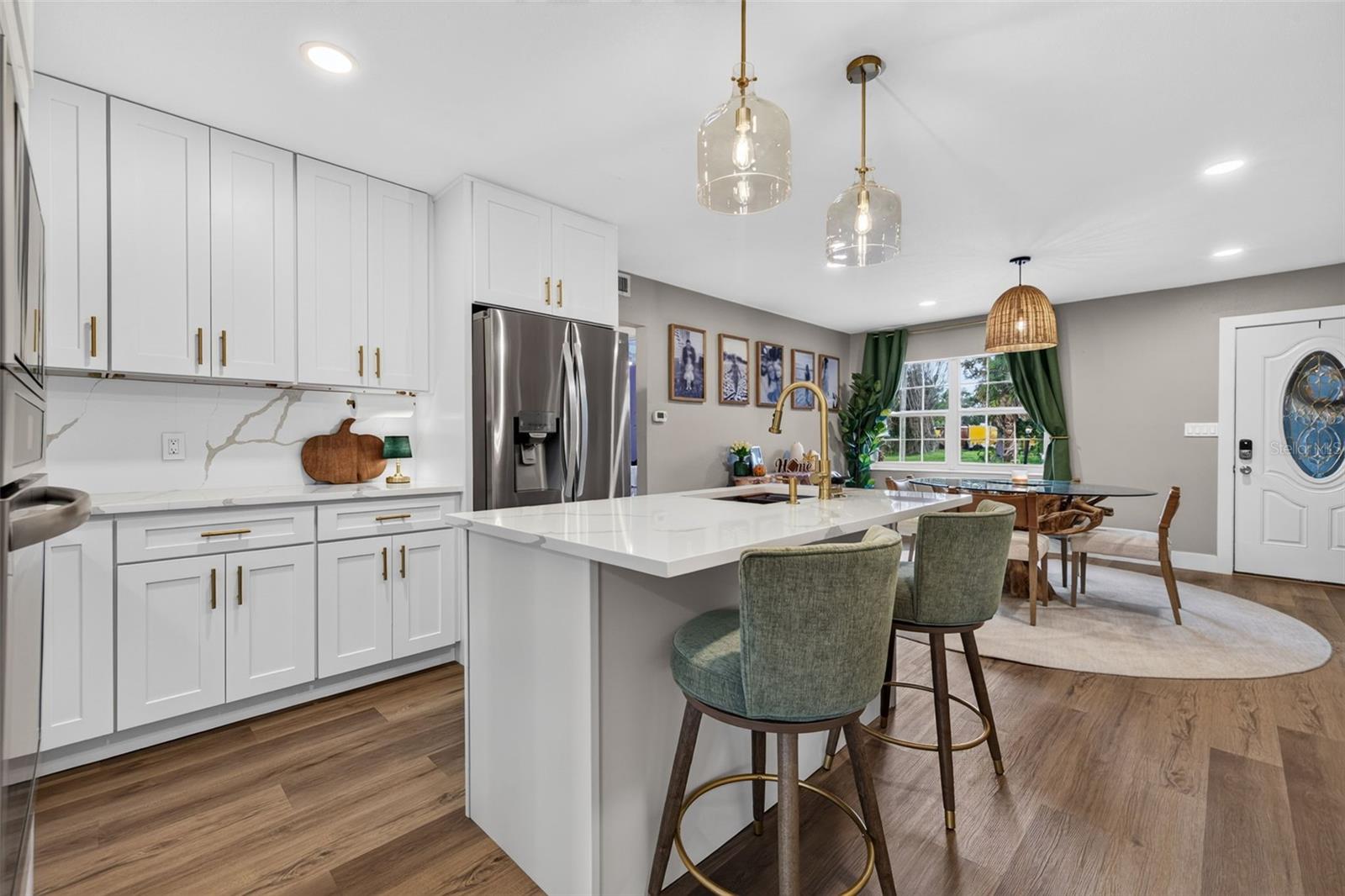 4018 HELENA ST NE — photo 14