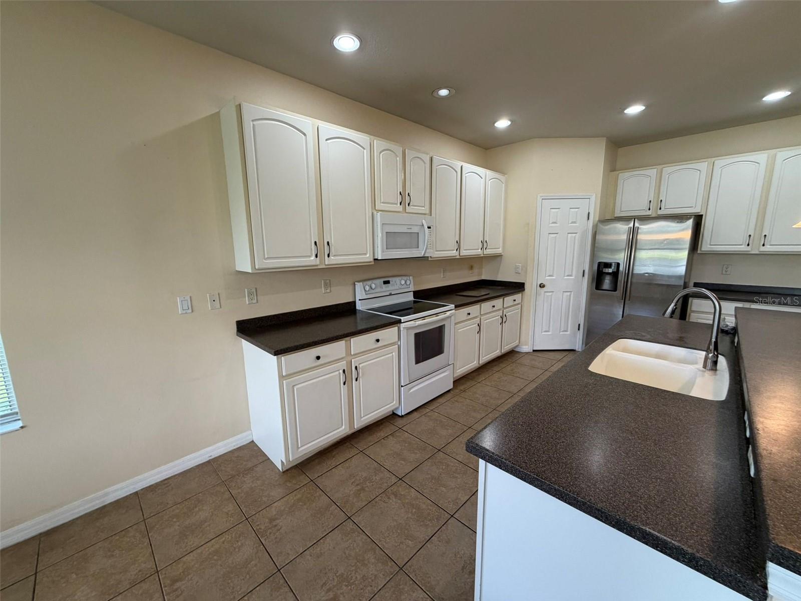 2363 BARTEK PL — photo 5