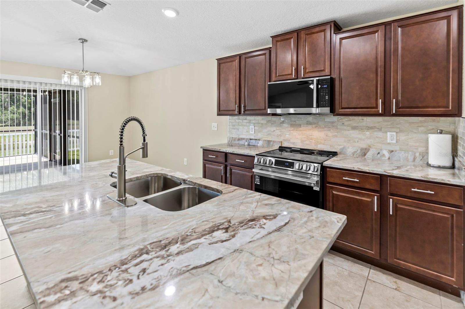 10633 STANDING STONE DR — photo 19
