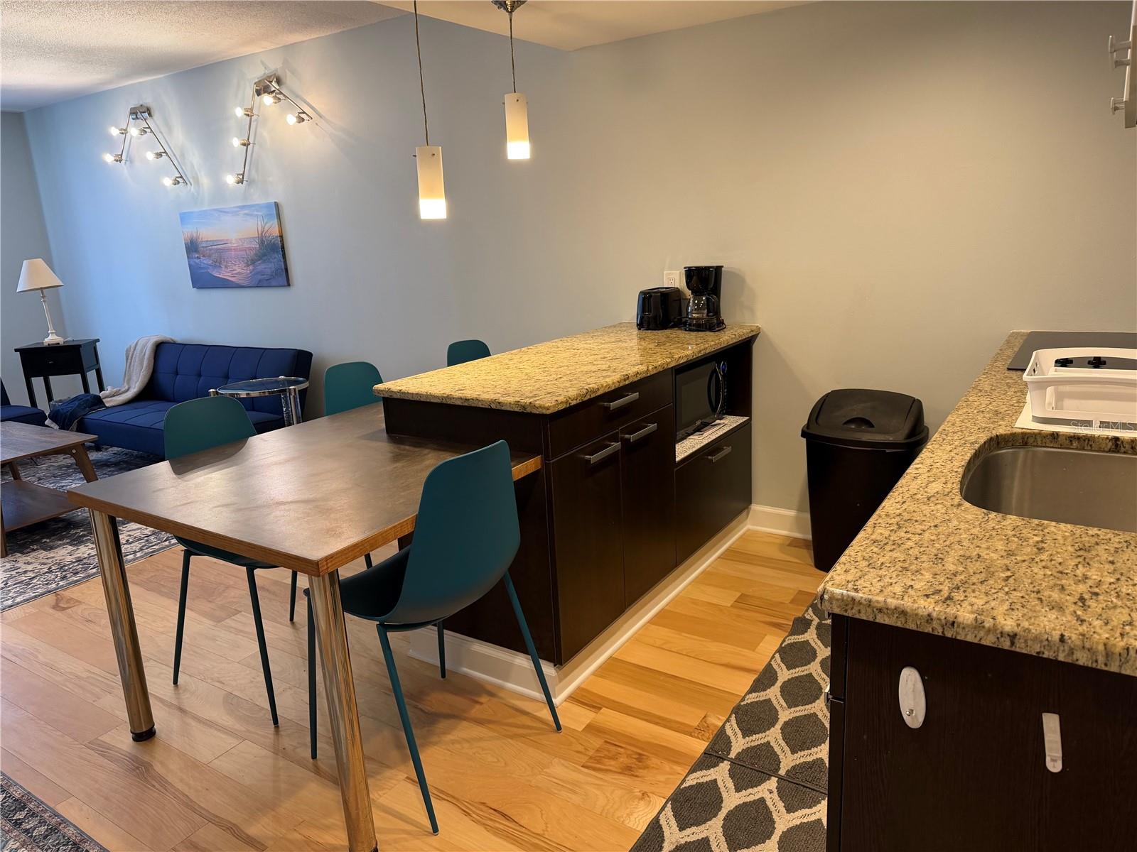 701 S MADISON AVE #405 — photo 4