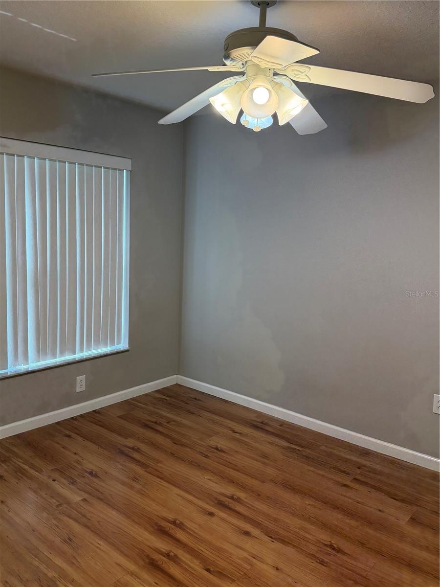 1904 SAMANTHA LN — photo 18
