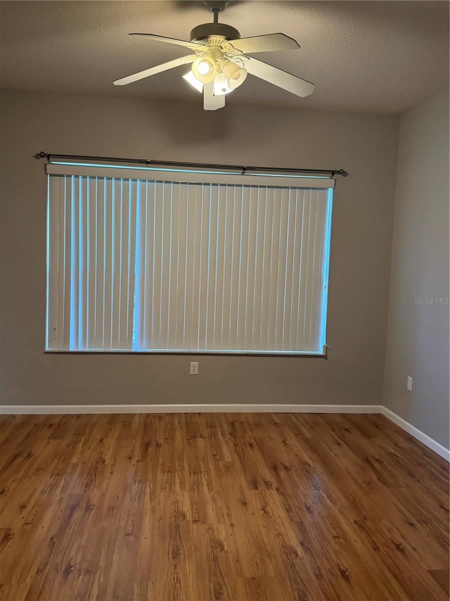 1904 SAMANTHA LN — photo 7