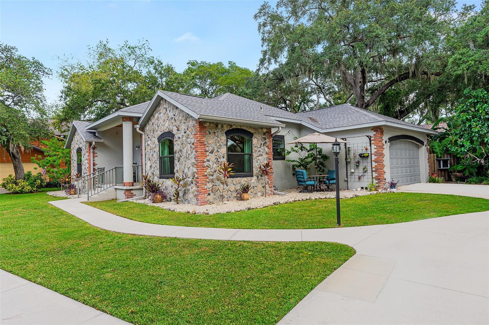 2640 MAPLELOFT LN — photo 47