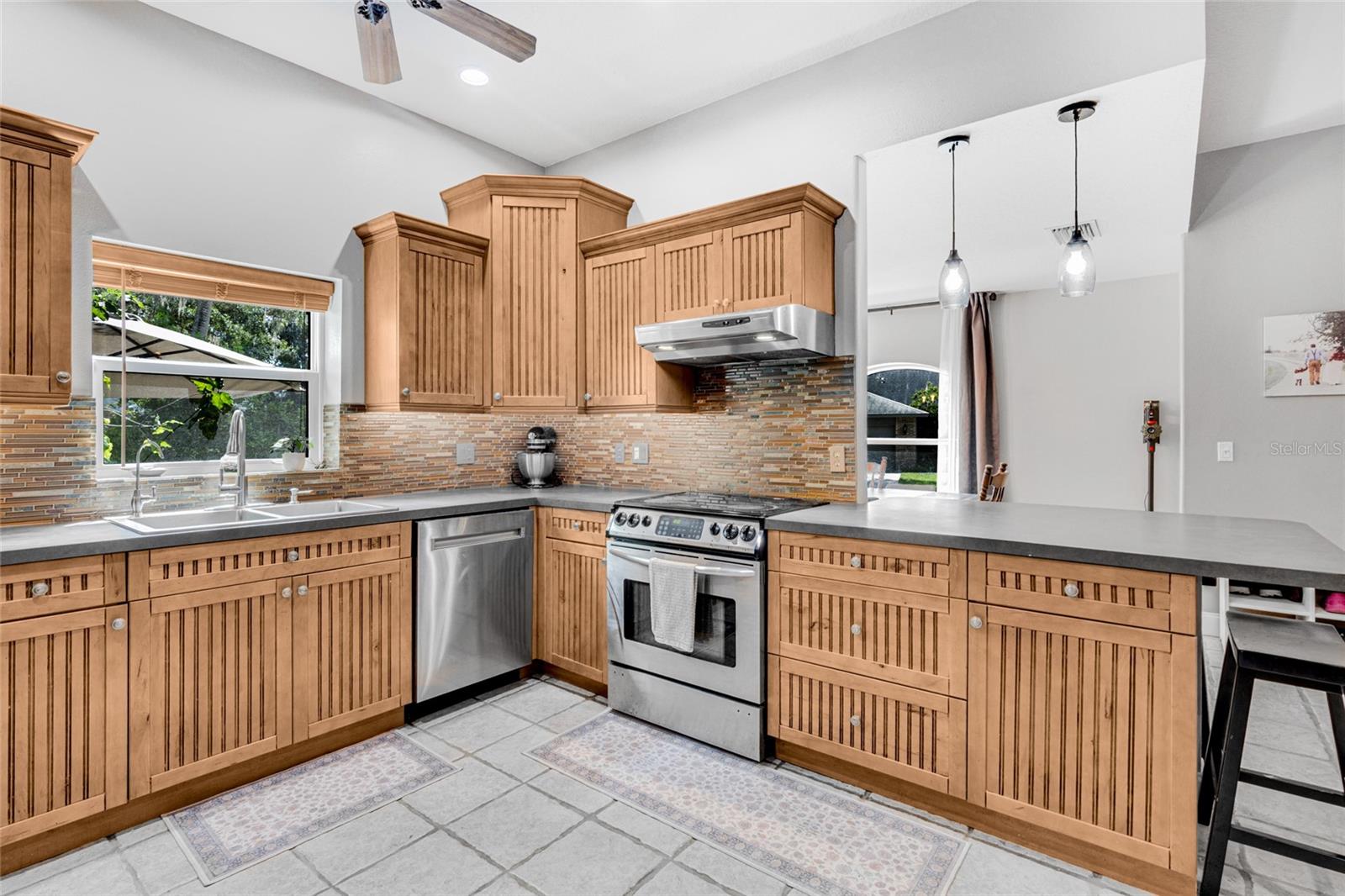 2640 MAPLELOFT LN — photo 31