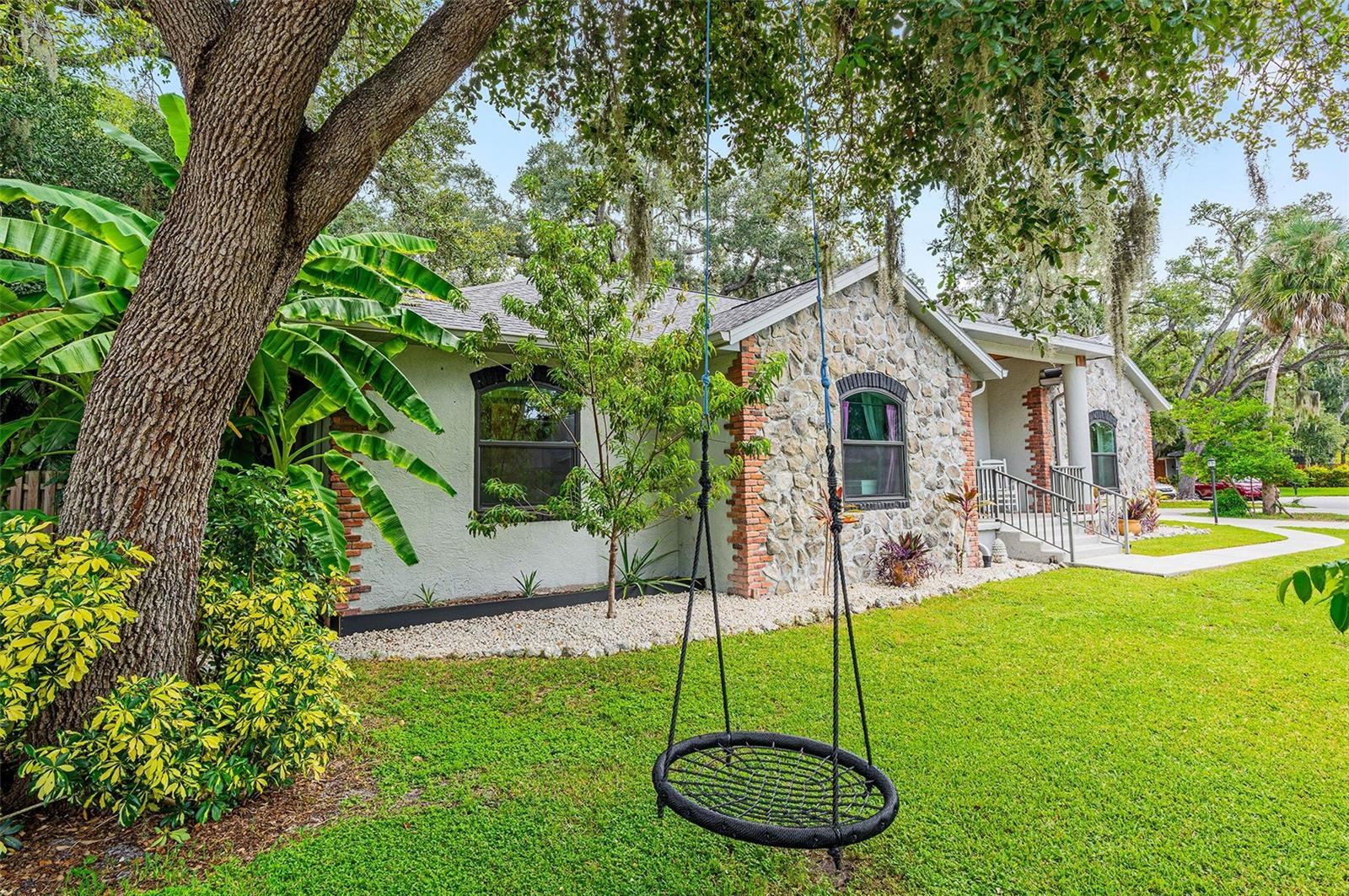 2640 MAPLELOFT LN — photo 46