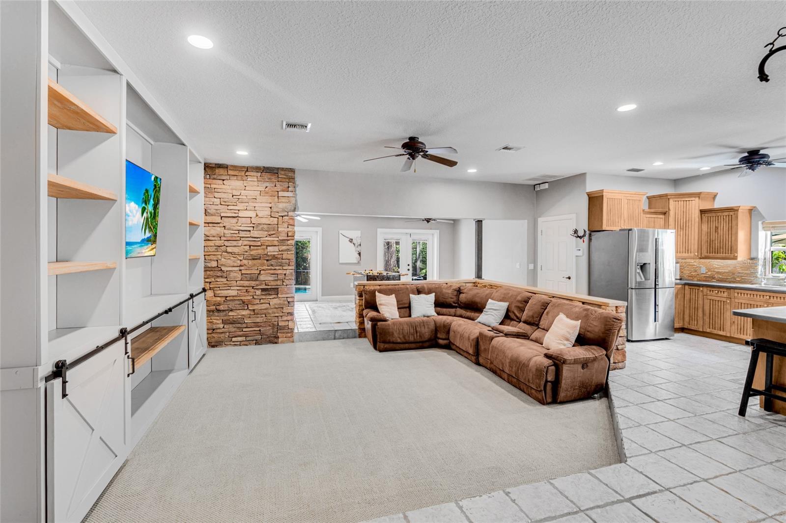 2640 MAPLELOFT LN — photo 37