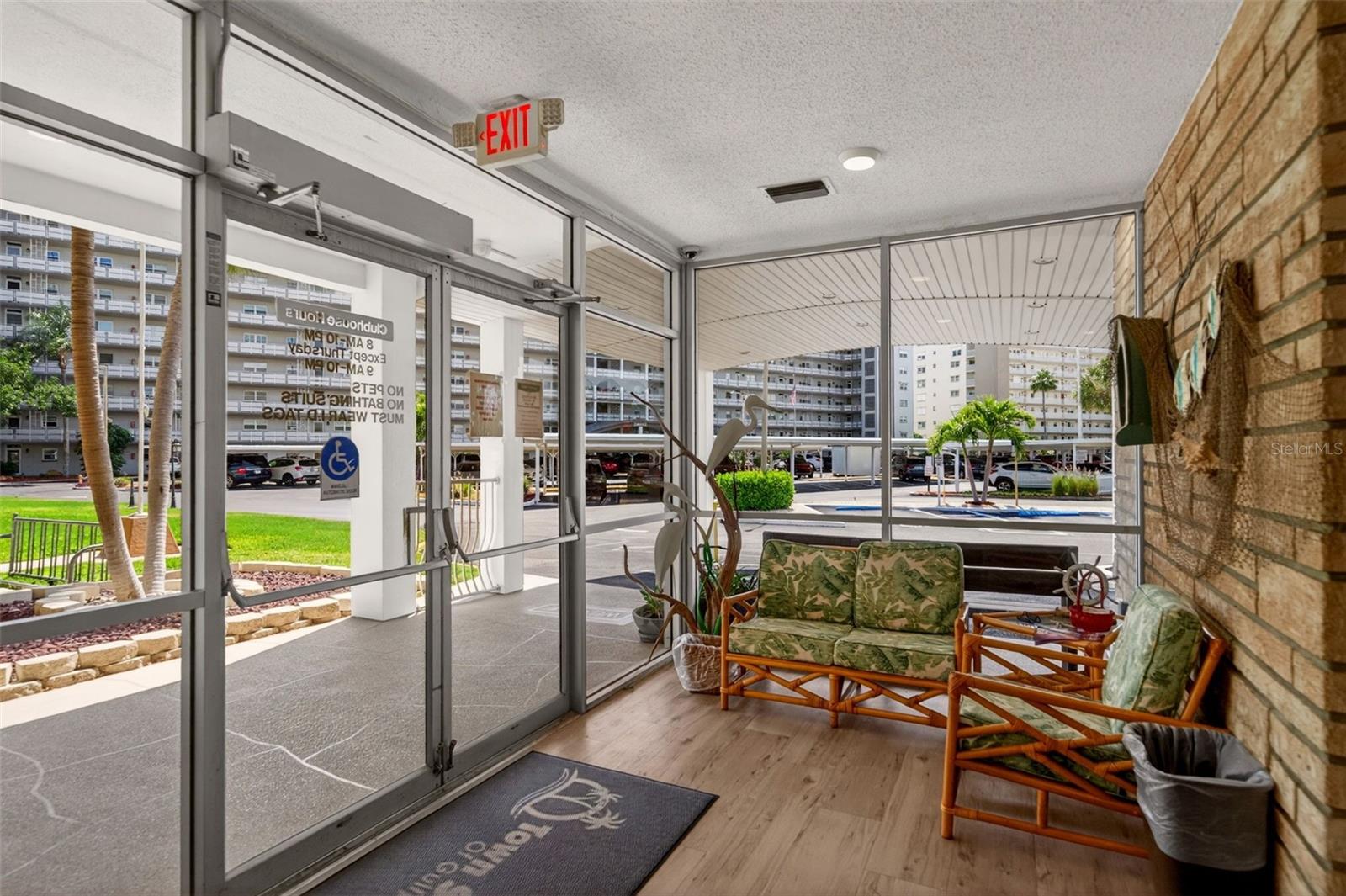 6025 SHORE BLVD S #304 — photo 77