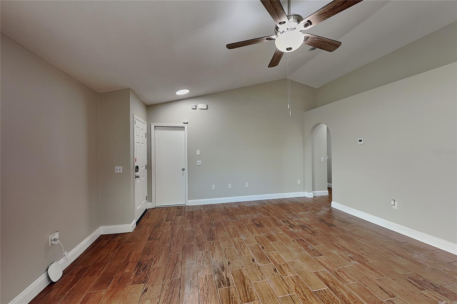 Home in DADE CITY — photo 2
