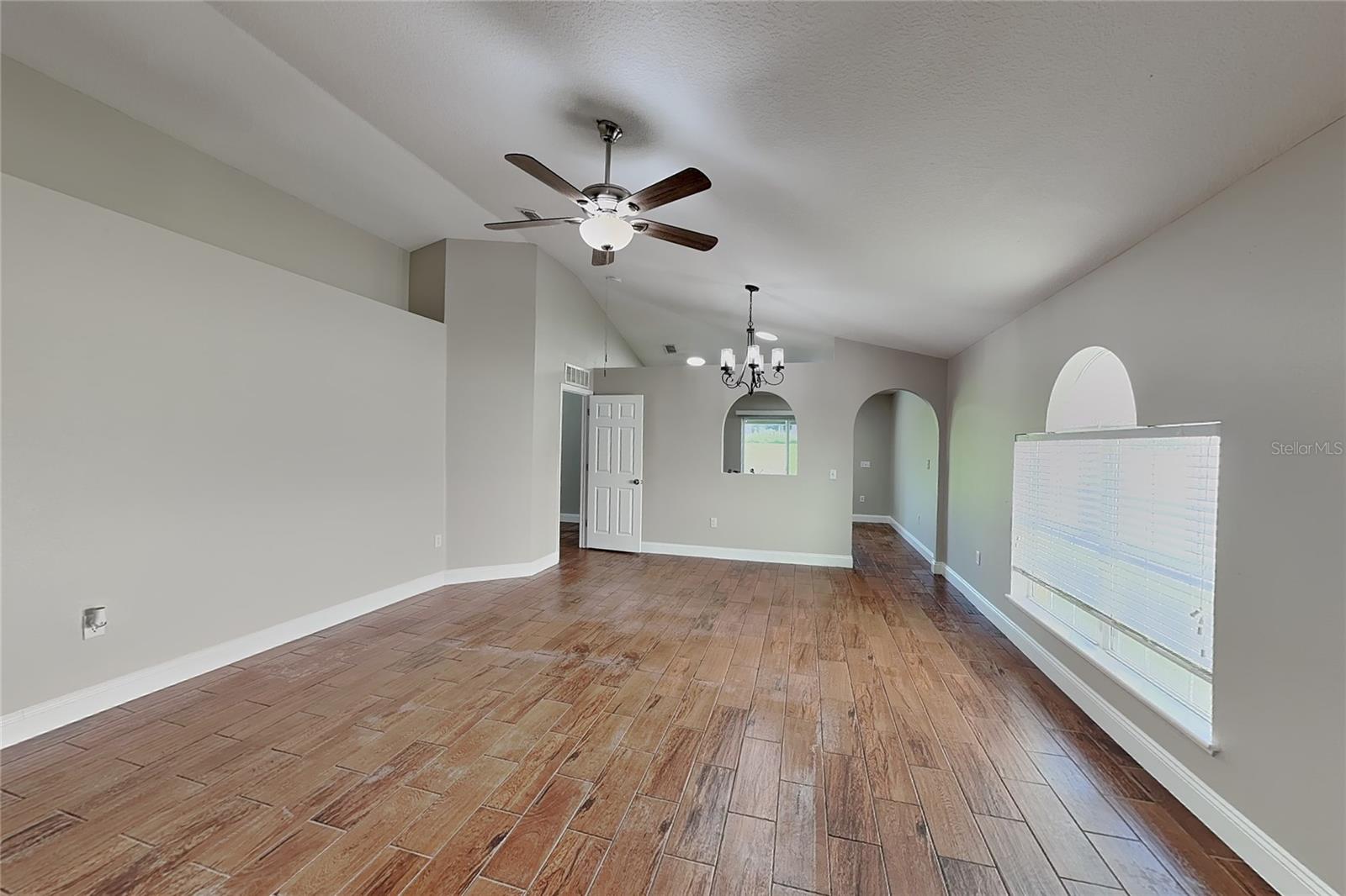 Home in DADE CITY — photo 3