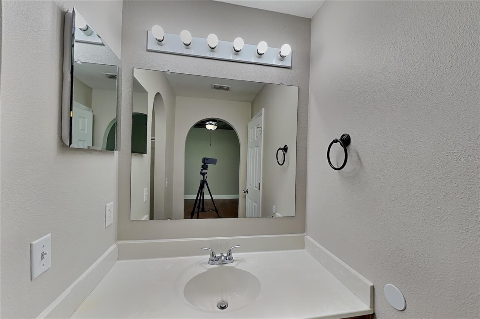 Home in DADE CITY — photo 9