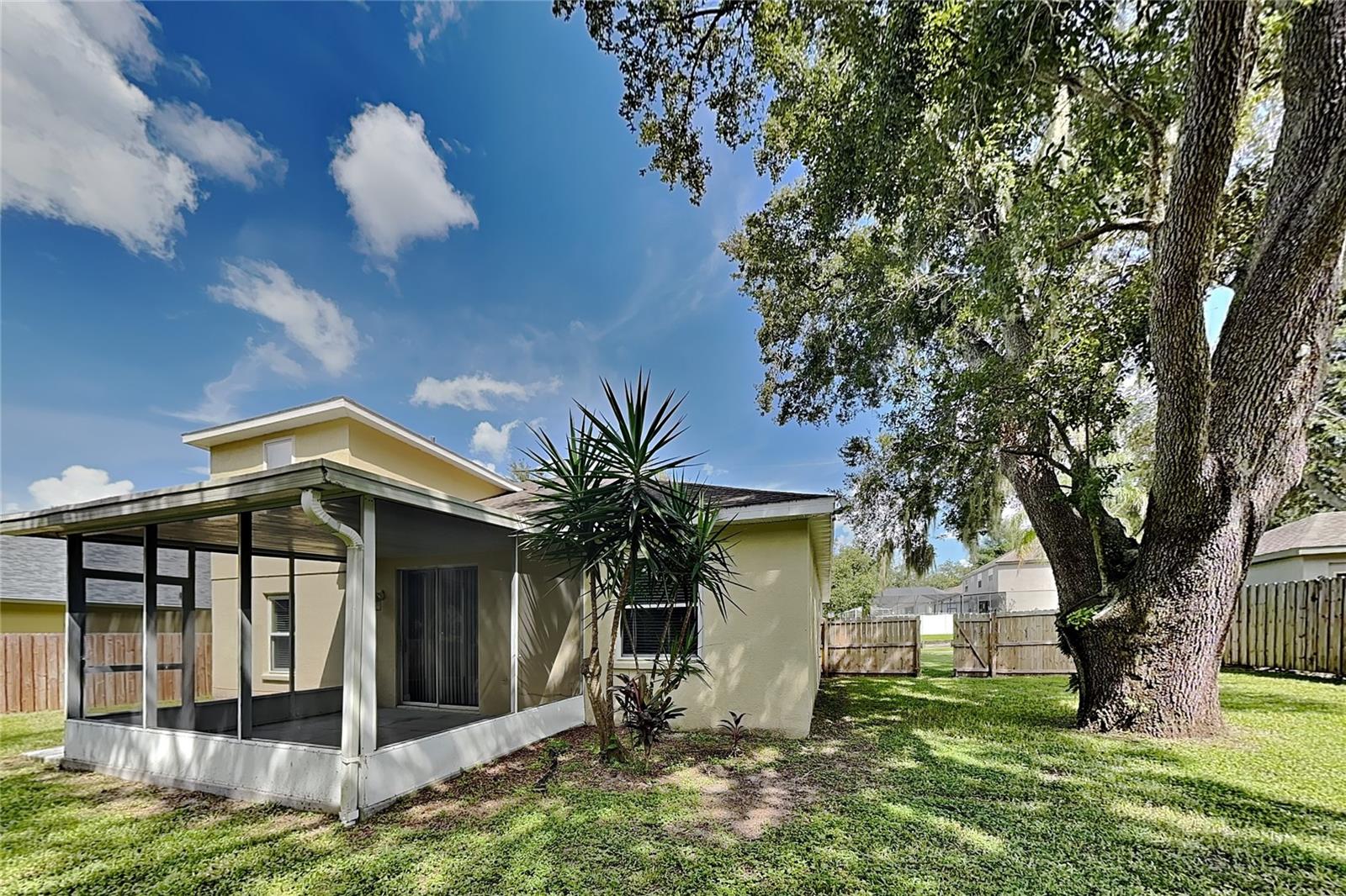 Home in VALRICO — photo 17
