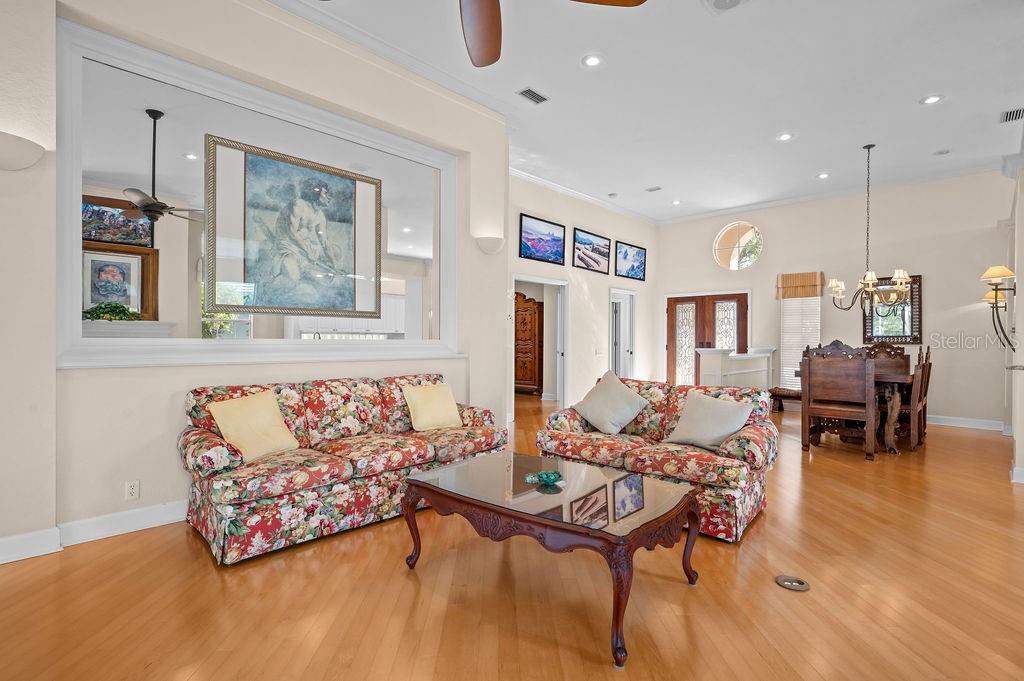 7117 VICTORIA CIR — photo 5