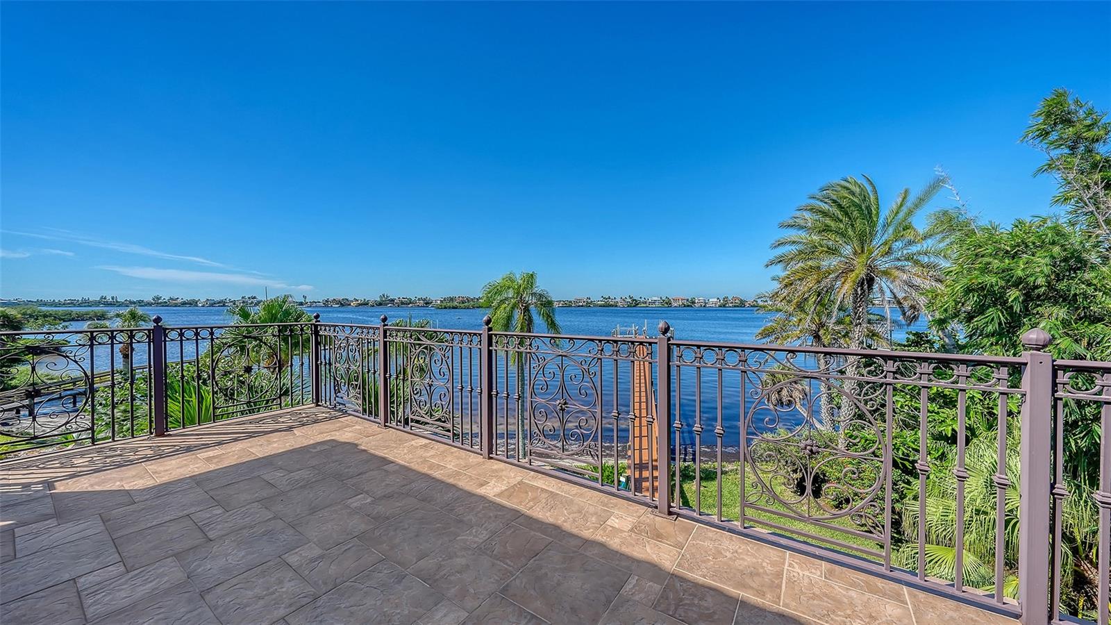 2115 LYCHEE LN — photo 56
