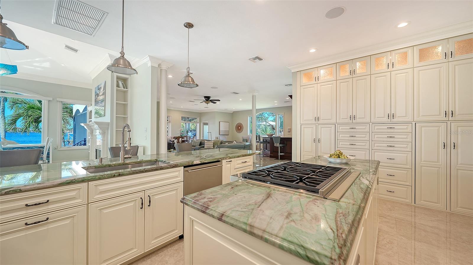 2115 LYCHEE LN — photo 35