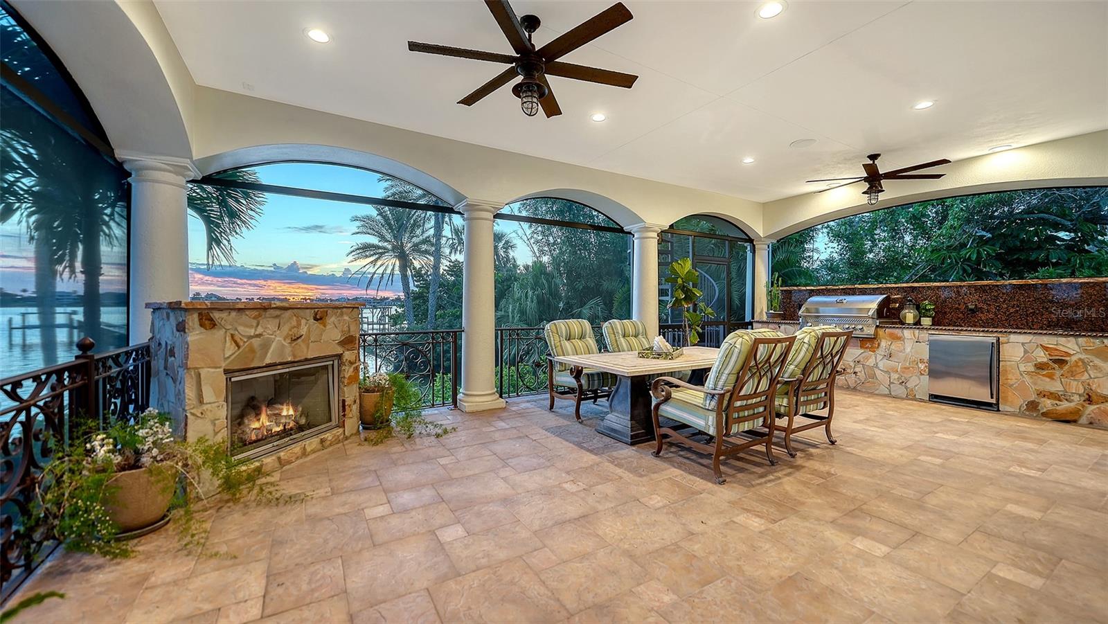 2115 LYCHEE LN — photo 46
